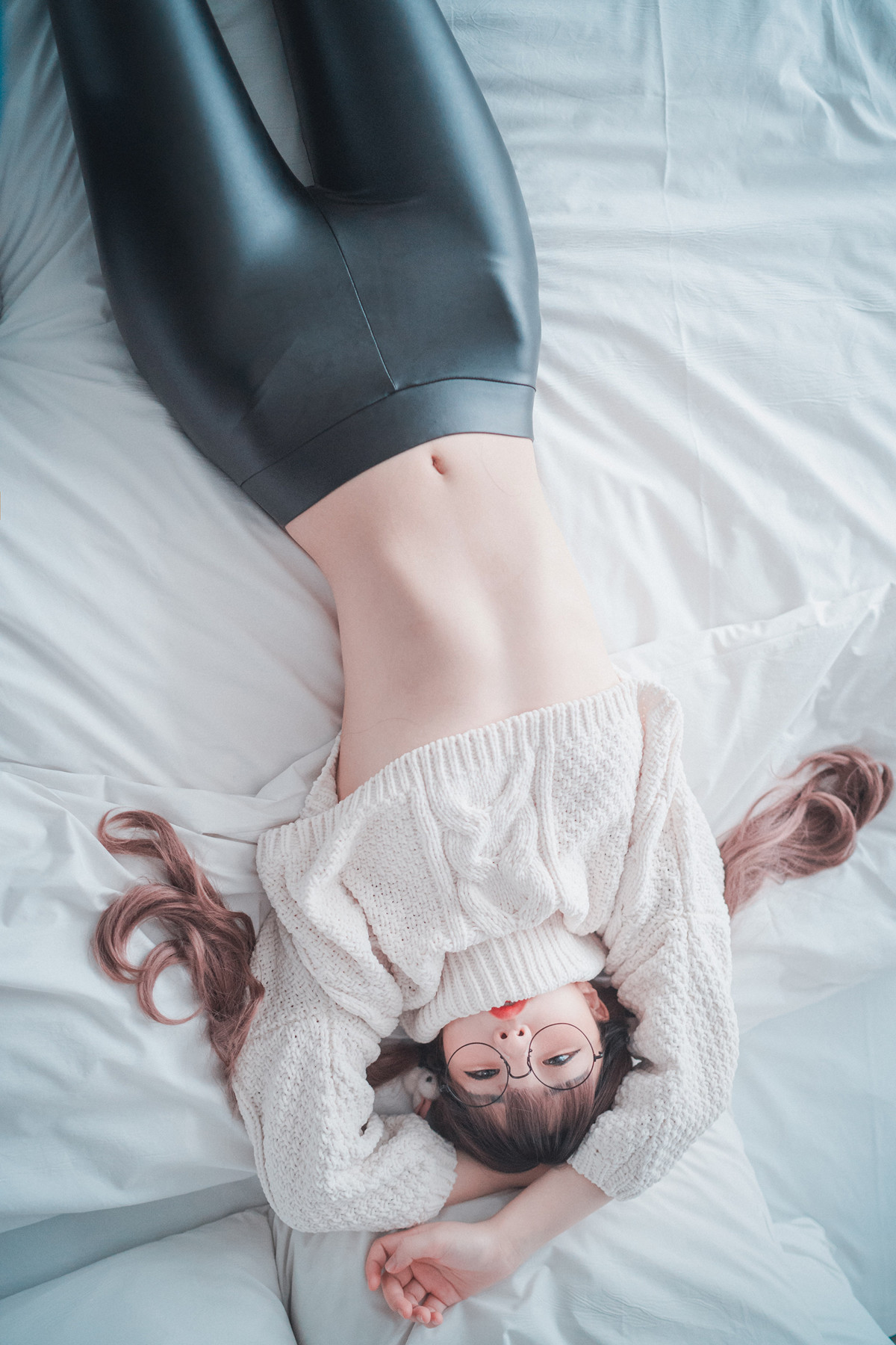 Jeong Jenny 정제니, DJAWA ‘Loose and Tight White’の写真 11