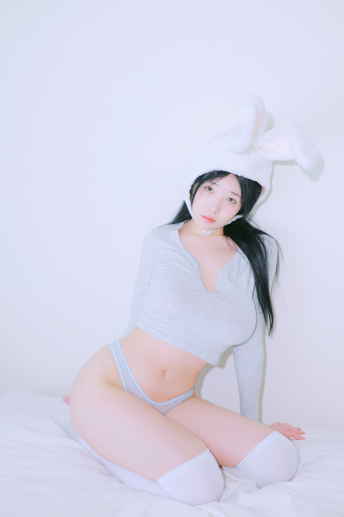 Yeon Woo 연우, Photobook ‘Terrace’ Set.05の写真 6