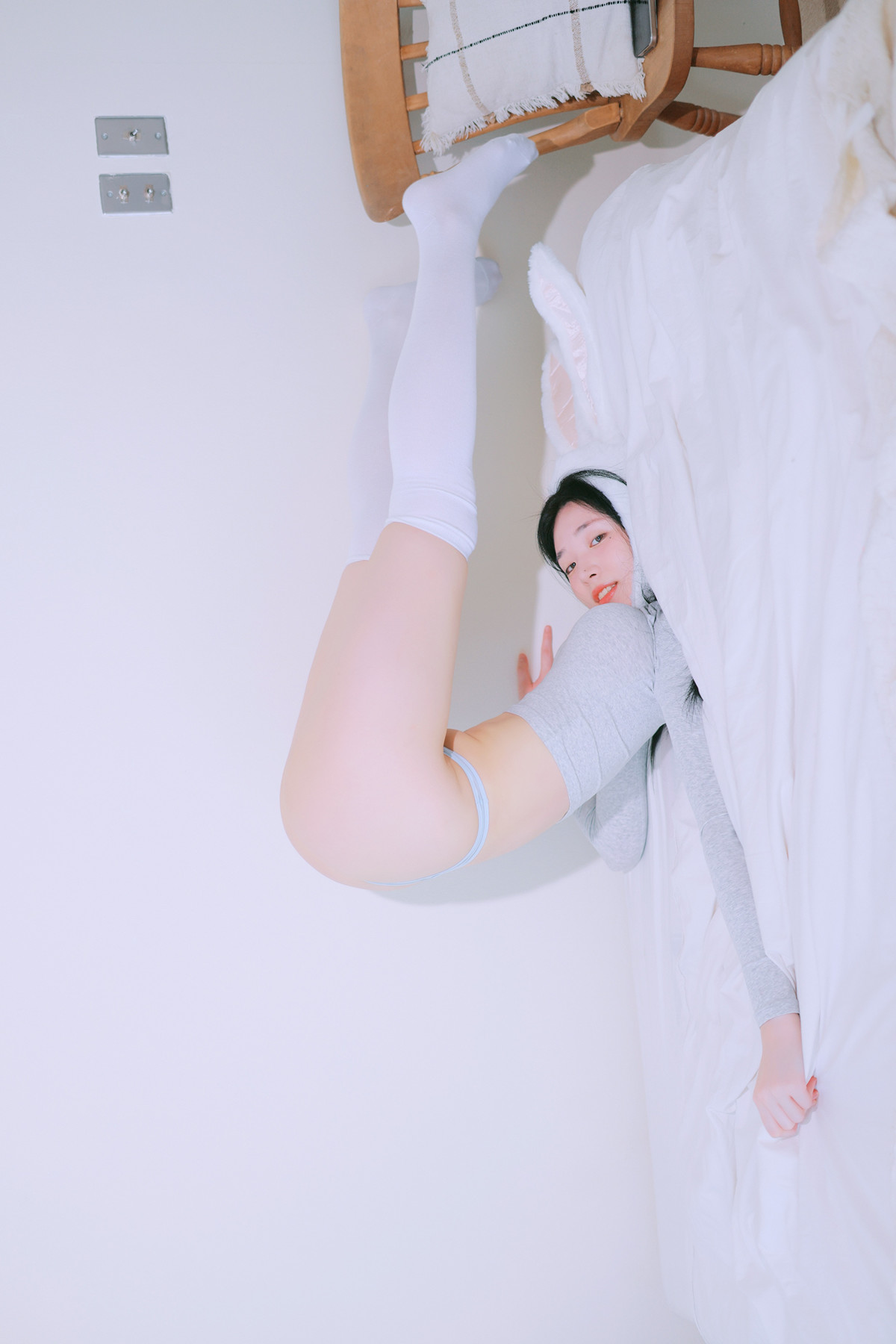 Yeon Woo 연우, Photobook ‘Terrace’ Set.05の写真 20