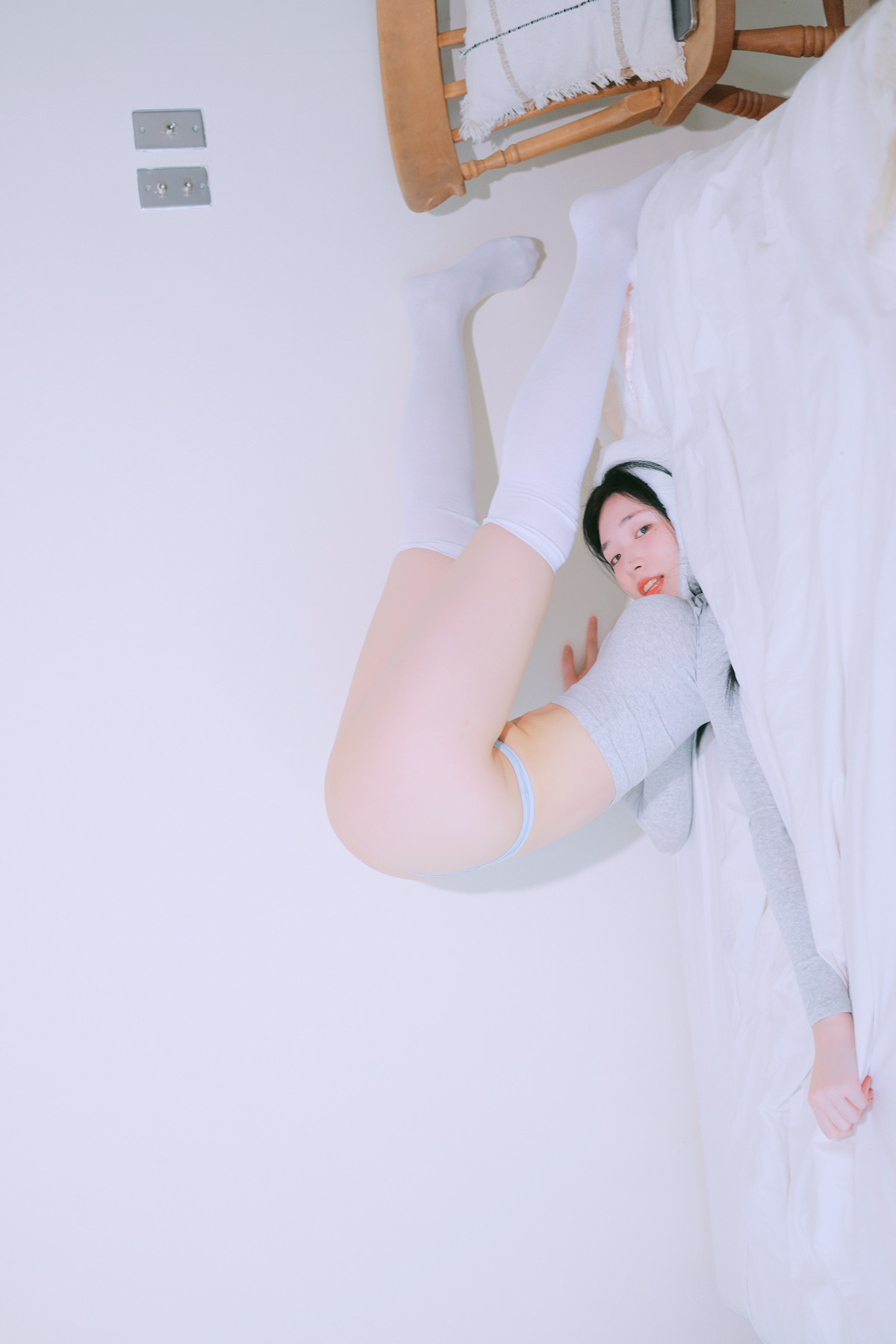 Yeon Woo 연우, Photobook ‘Terrace’ Set.05の写真 21