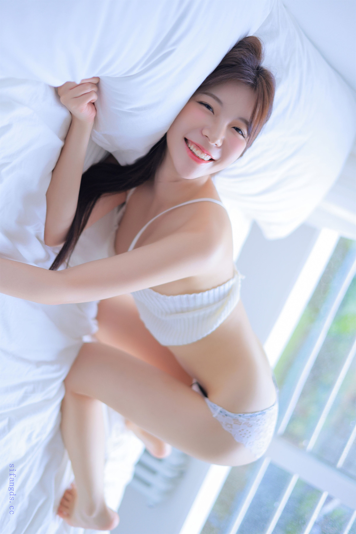 Leeesovely 쏘블리, Photobook ‘Latest VIP September’ Set.01の写真 41