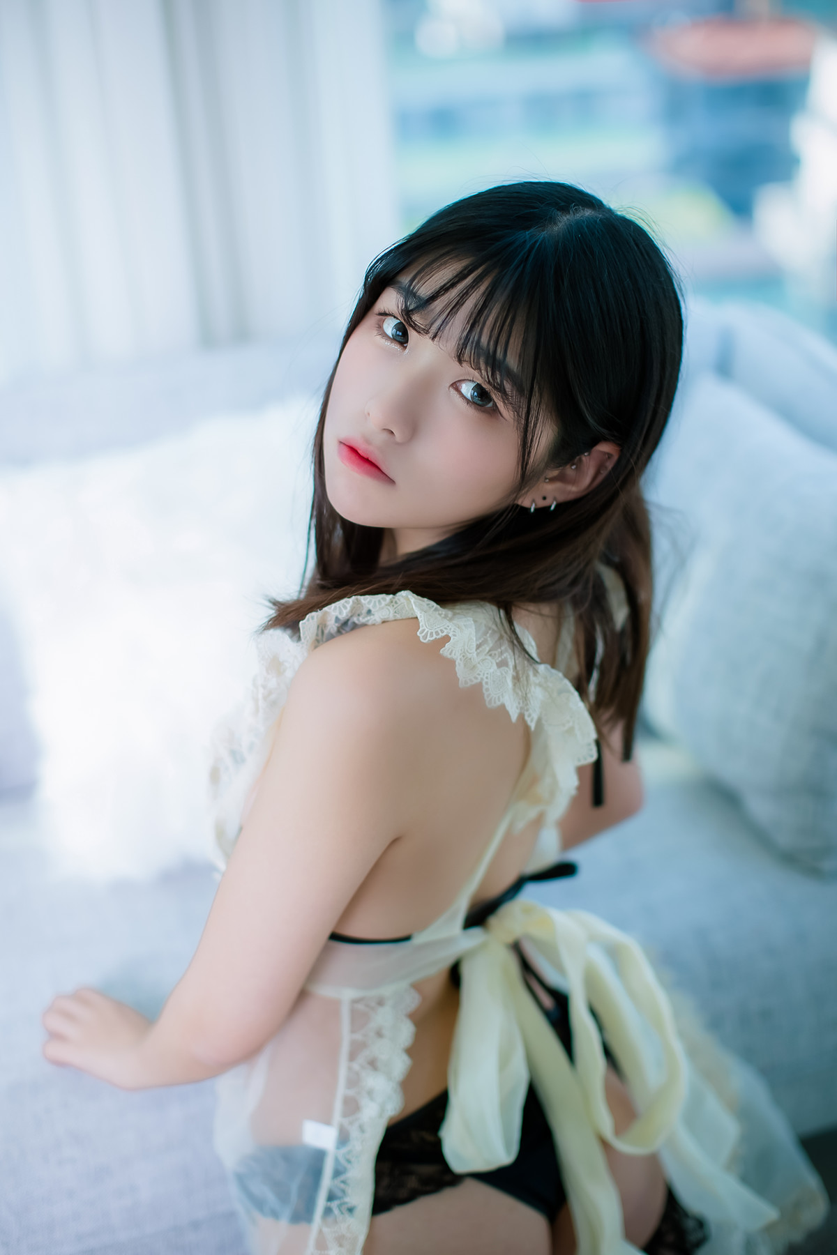 Sonson 손손, PhotoBook ‘Maid’s Gift’の写真 8