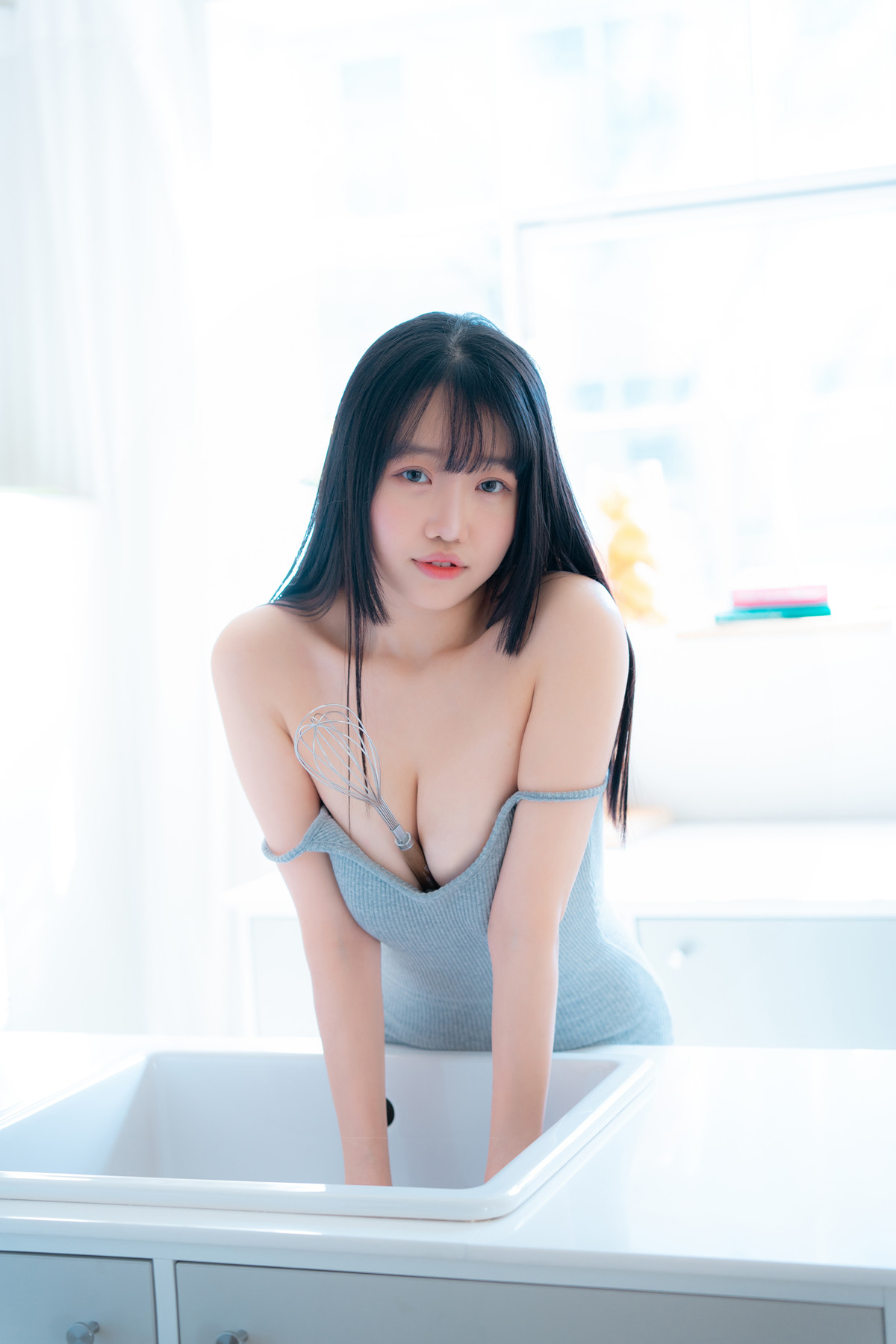 RiRi 리리, Photobook ‘RiRi White Day’ Set.01の写真 18