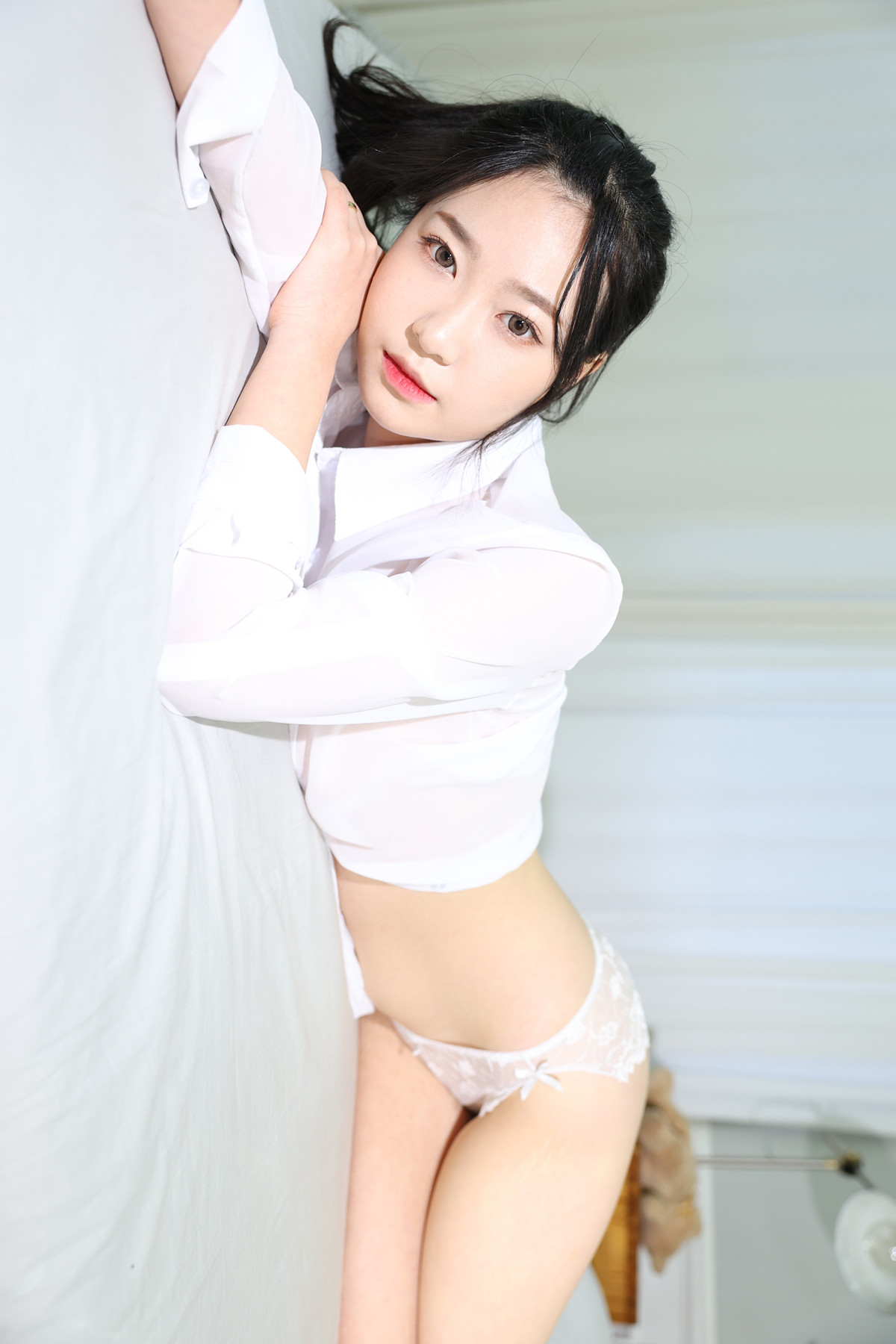 Yoon Yul 윤율, Photobook No.02 “Pure & Sexy” Set.02の写真 27