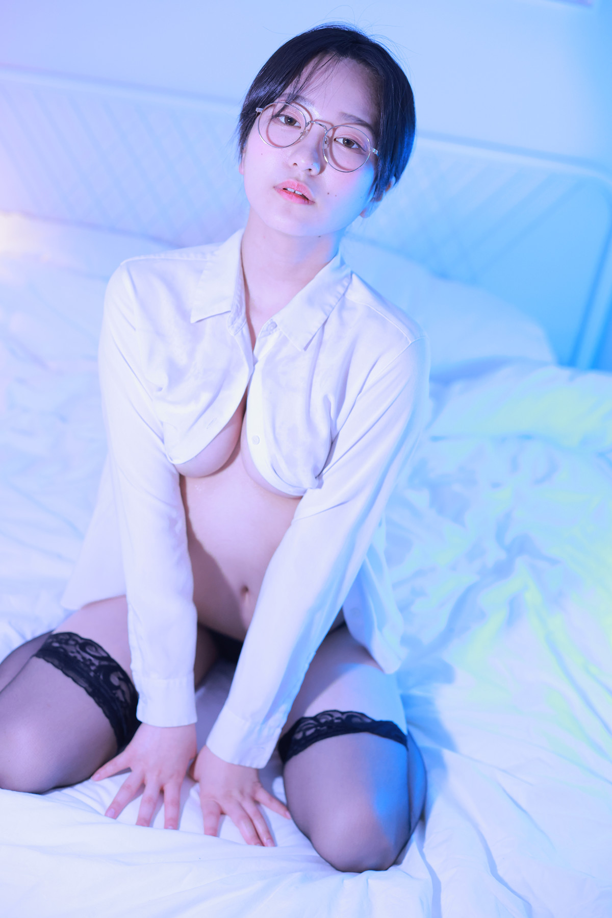 Sehee 세희, Photobook ‘ Glasses Shirt’ Set.01の写真 3
