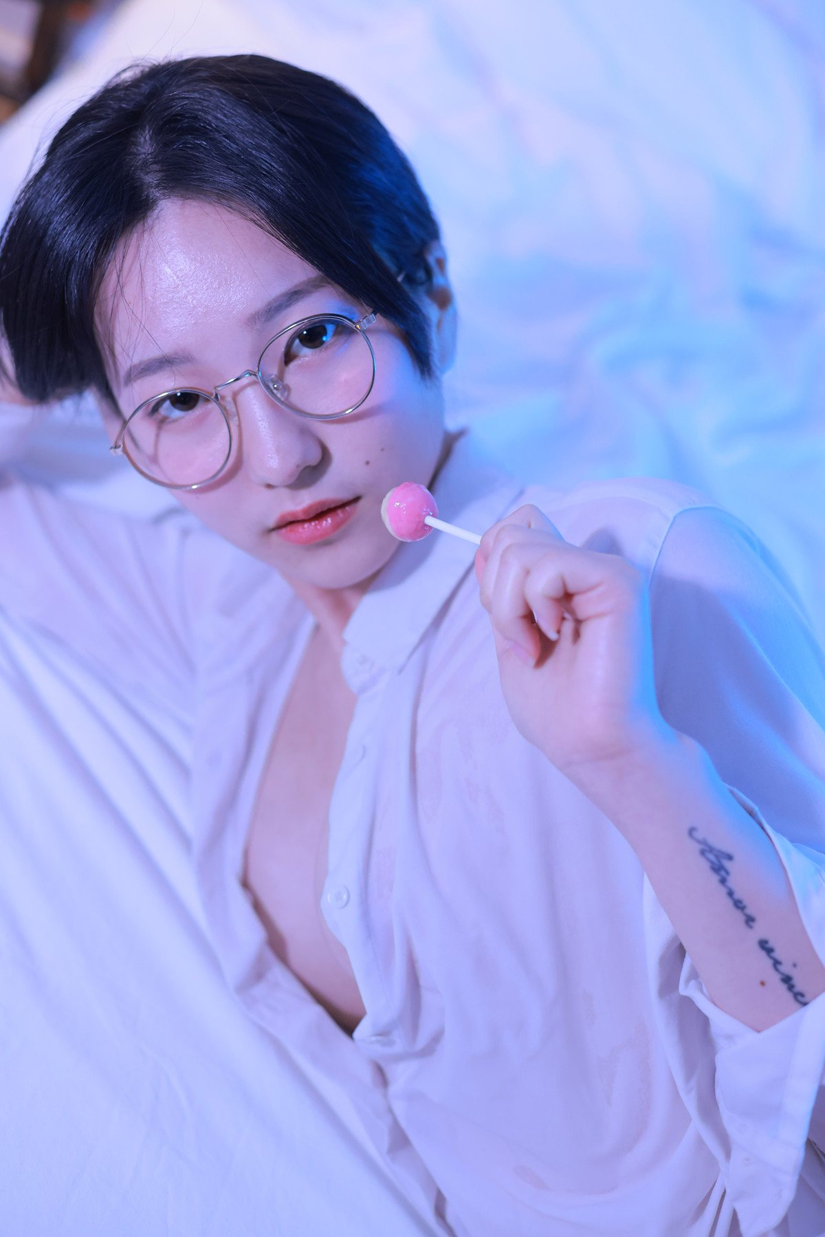 Sehee 세희, Photobook ‘ Glasses Shirt’ Set.01の写真 25