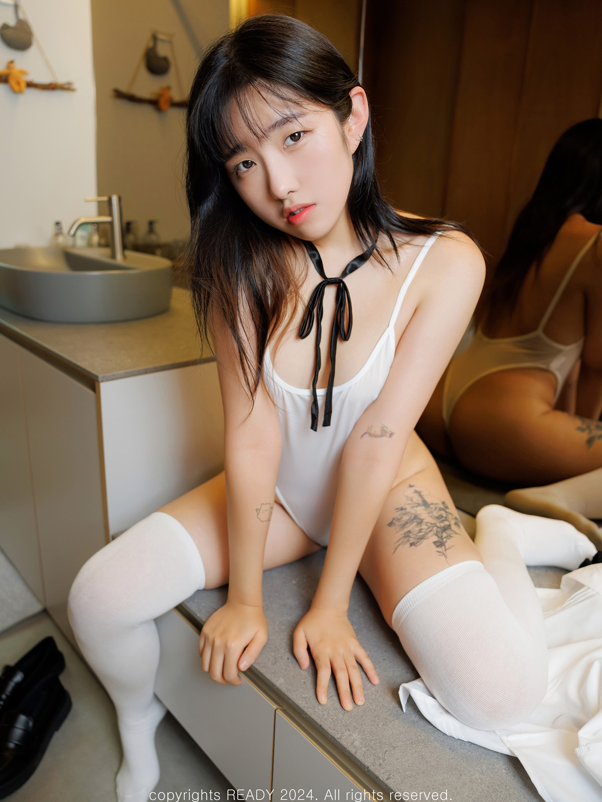 Sonson 손손, Ready Photobook Vol.01 ‘Sonson Debut’ Set.03の写真 2