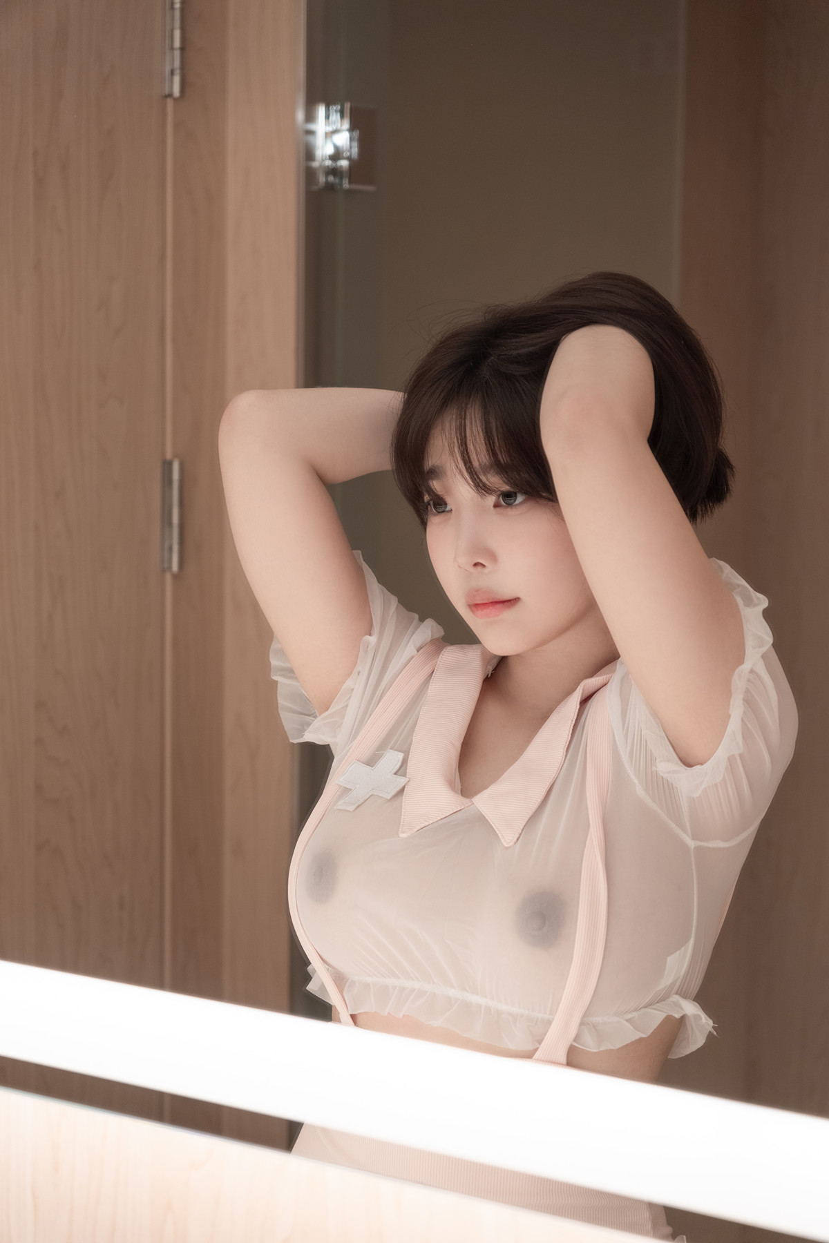 Kang Inkyung 강인경, Photobook ‘Private Nurse’の写真 9