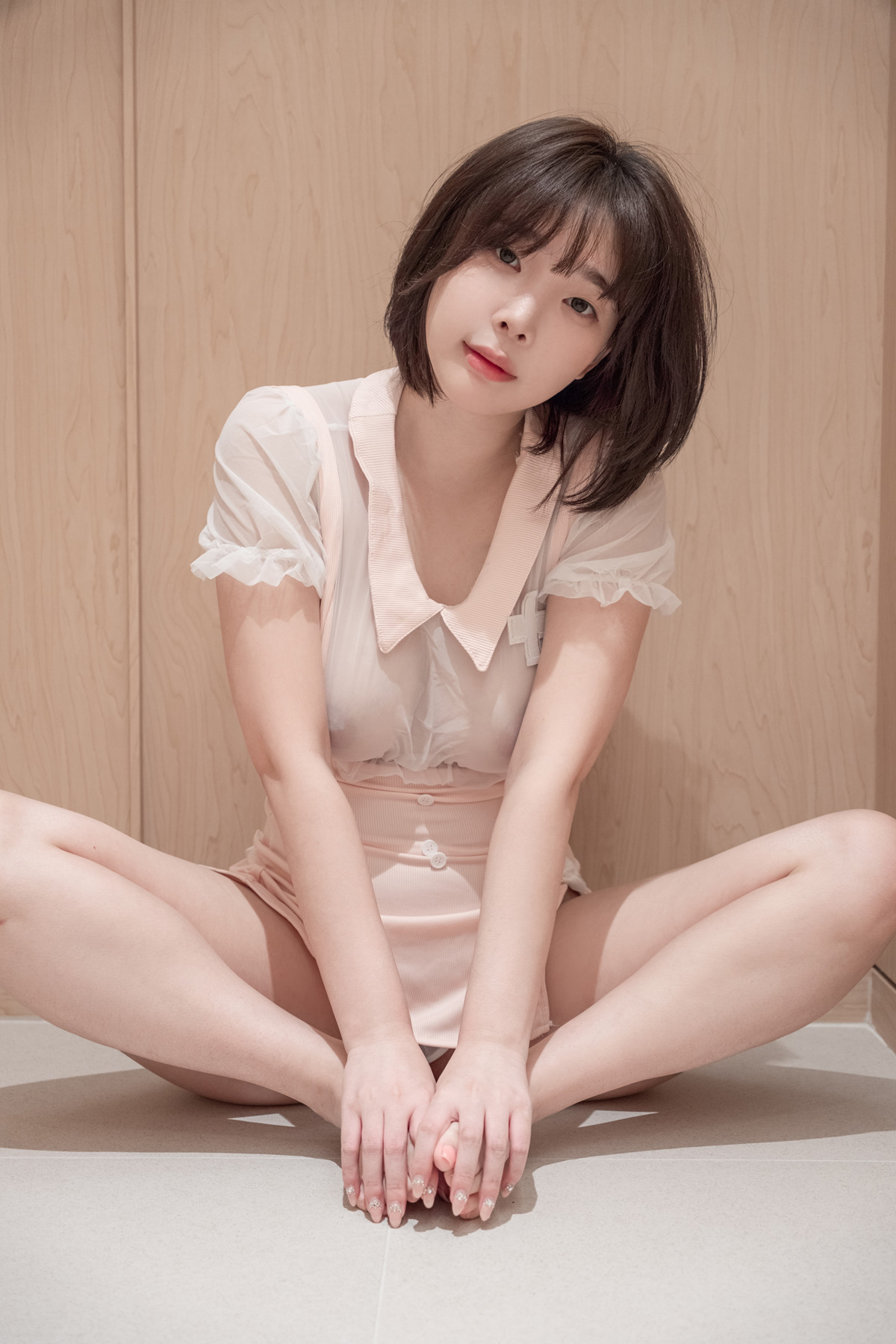 Kang Inkyung 강인경, Photobook ‘Private Nurse’の写真 11