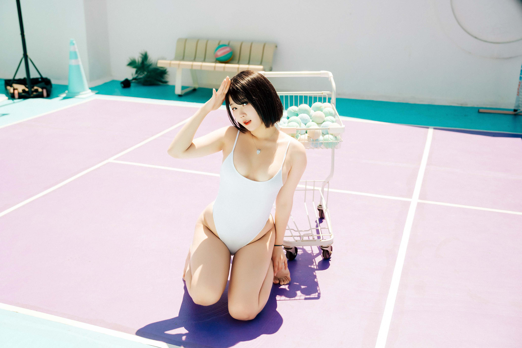 ZIA.Kwon 권지아, LOOZY ‘Racket Girl’ Set.03の写真 6