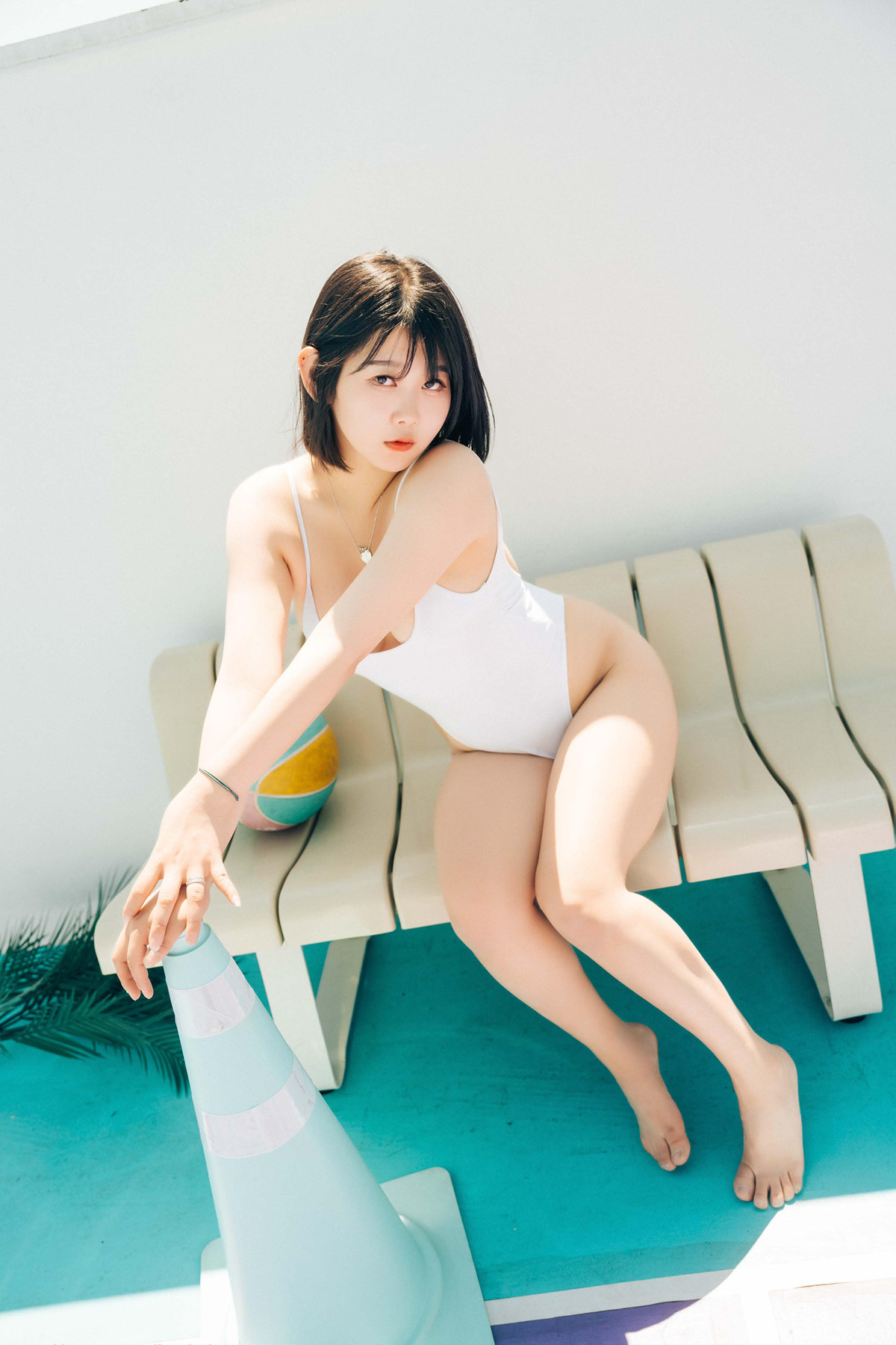 ZIA.Kwon 권지아, LOOZY ‘Racket Girl’ Set.03の写真 16