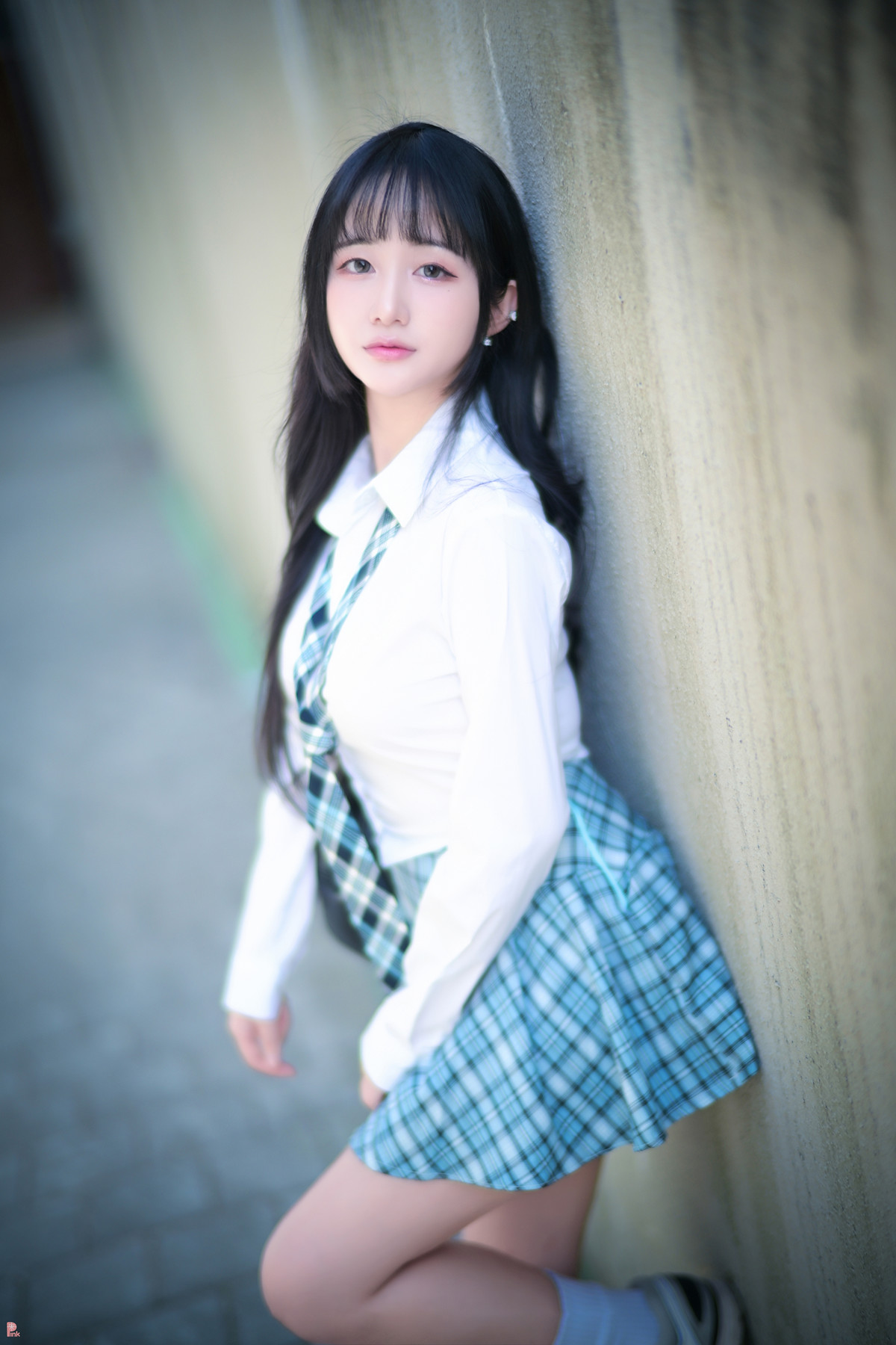 Han Jina 한지나, PINK Photobook ‘Sunshine’ Set.01の写真 5