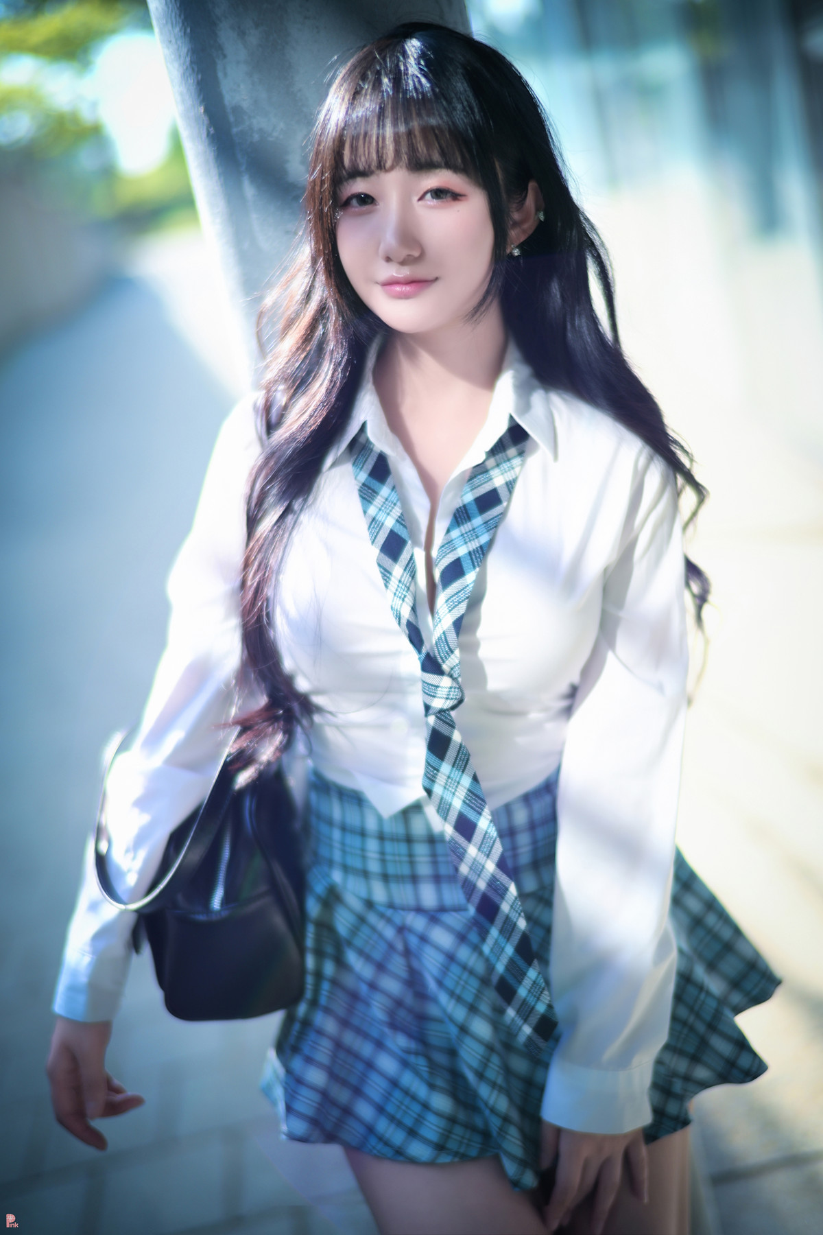 Han Jina 한지나, PINK Photobook ‘Sunshine’ Set.01の写真 14