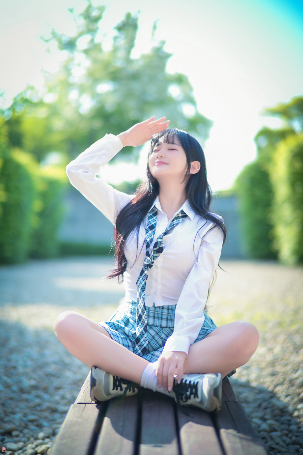 Han Jina 한지나, PINK Photobook ‘Sunshine’ Set.02の写真 8