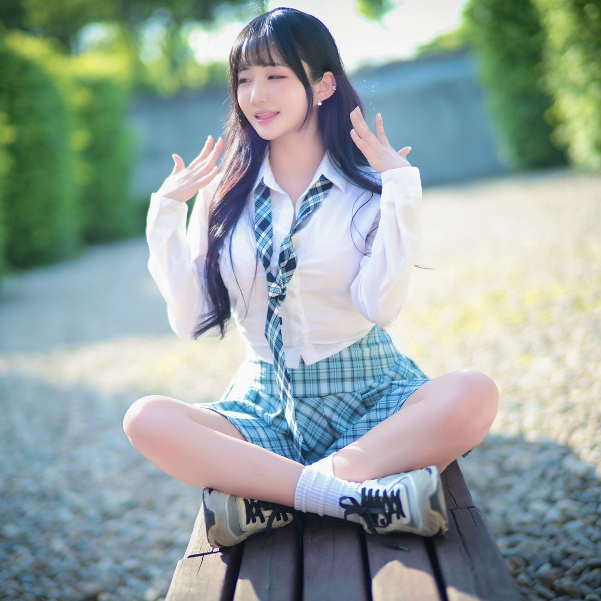 Han Jina 한지나, PINK Photobook ‘Sunshine’ Set.02の写真 15