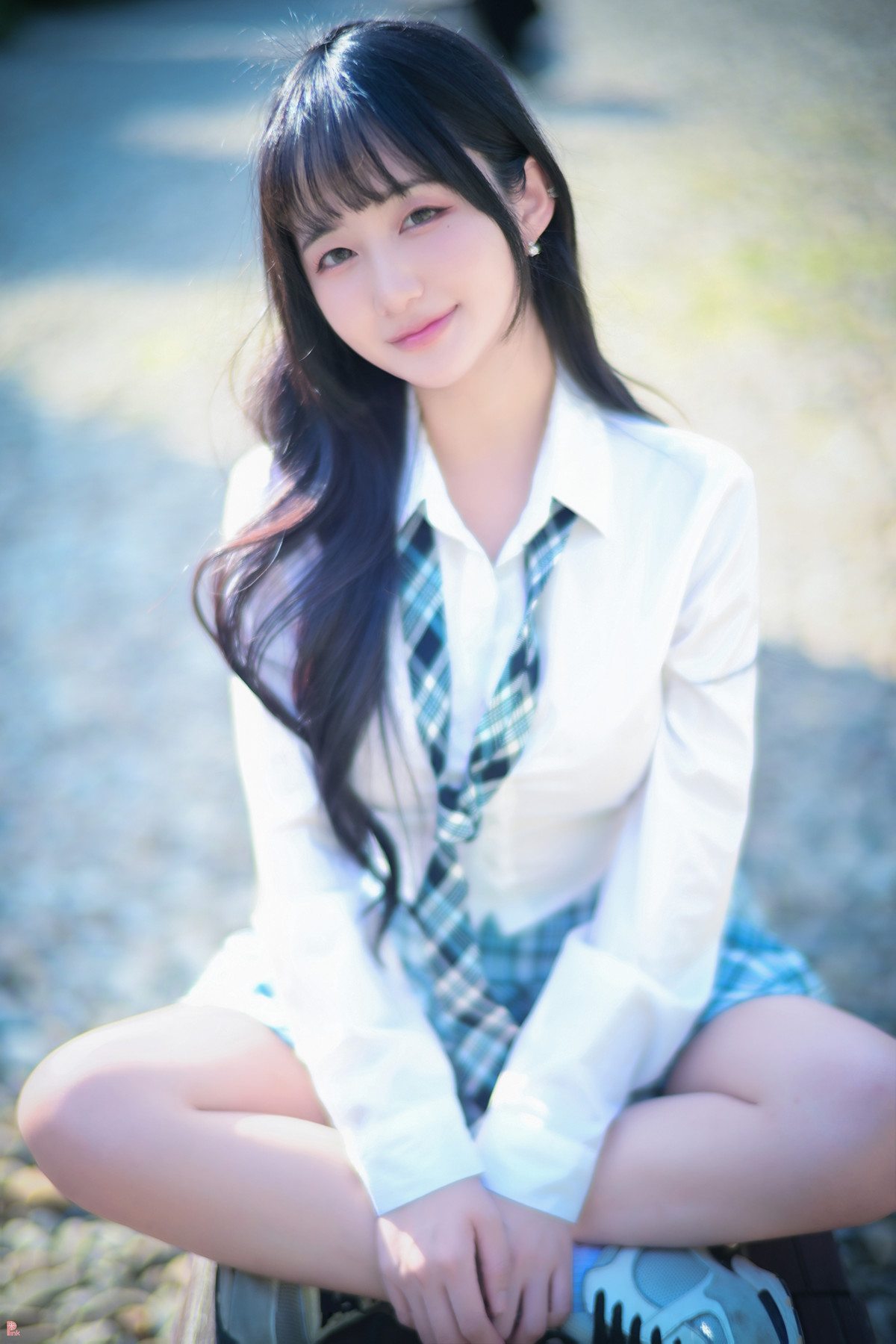 Han Jina 한지나, PINK Photobook ‘Sunshine’ Set.02の写真 18