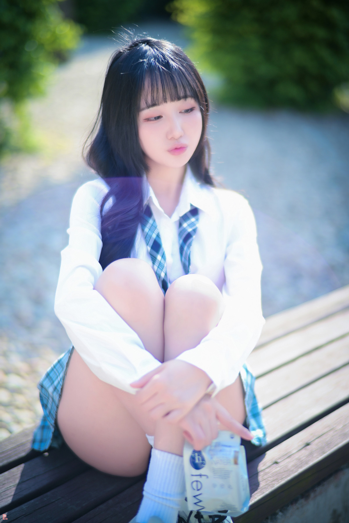 Han Jina 한지나, PINK Photobook ‘Sunshine’ Set.02の写真 23