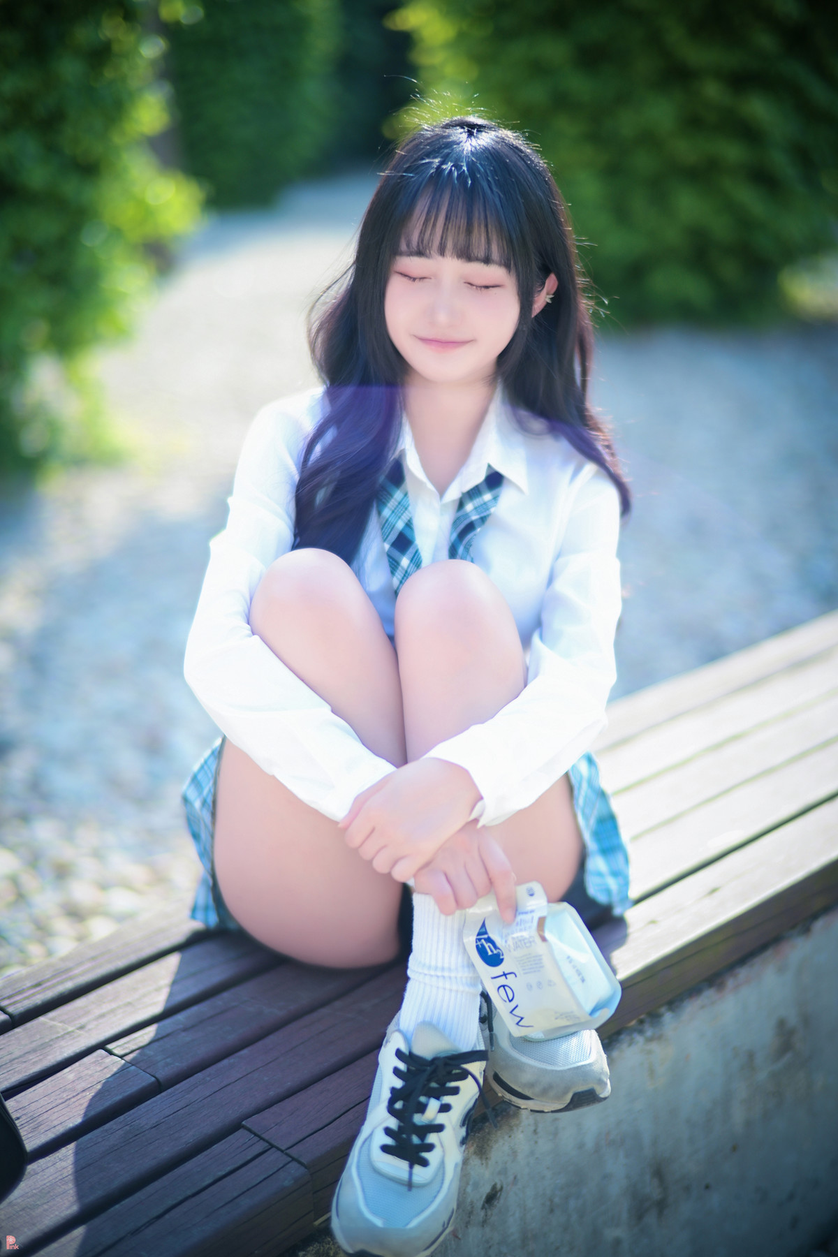 Han Jina 한지나, PINK Photobook ‘Sunshine’ Set.02の写真 26