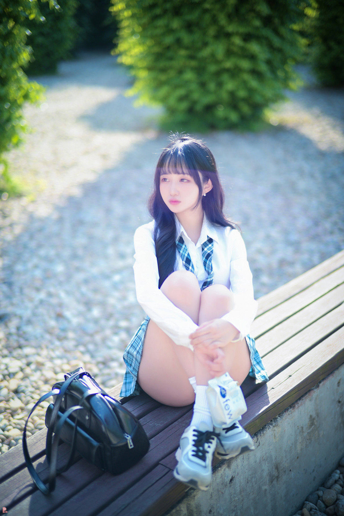 Han Jina 한지나, PINK Photobook ‘Sunshine’ Set.02の写真 27