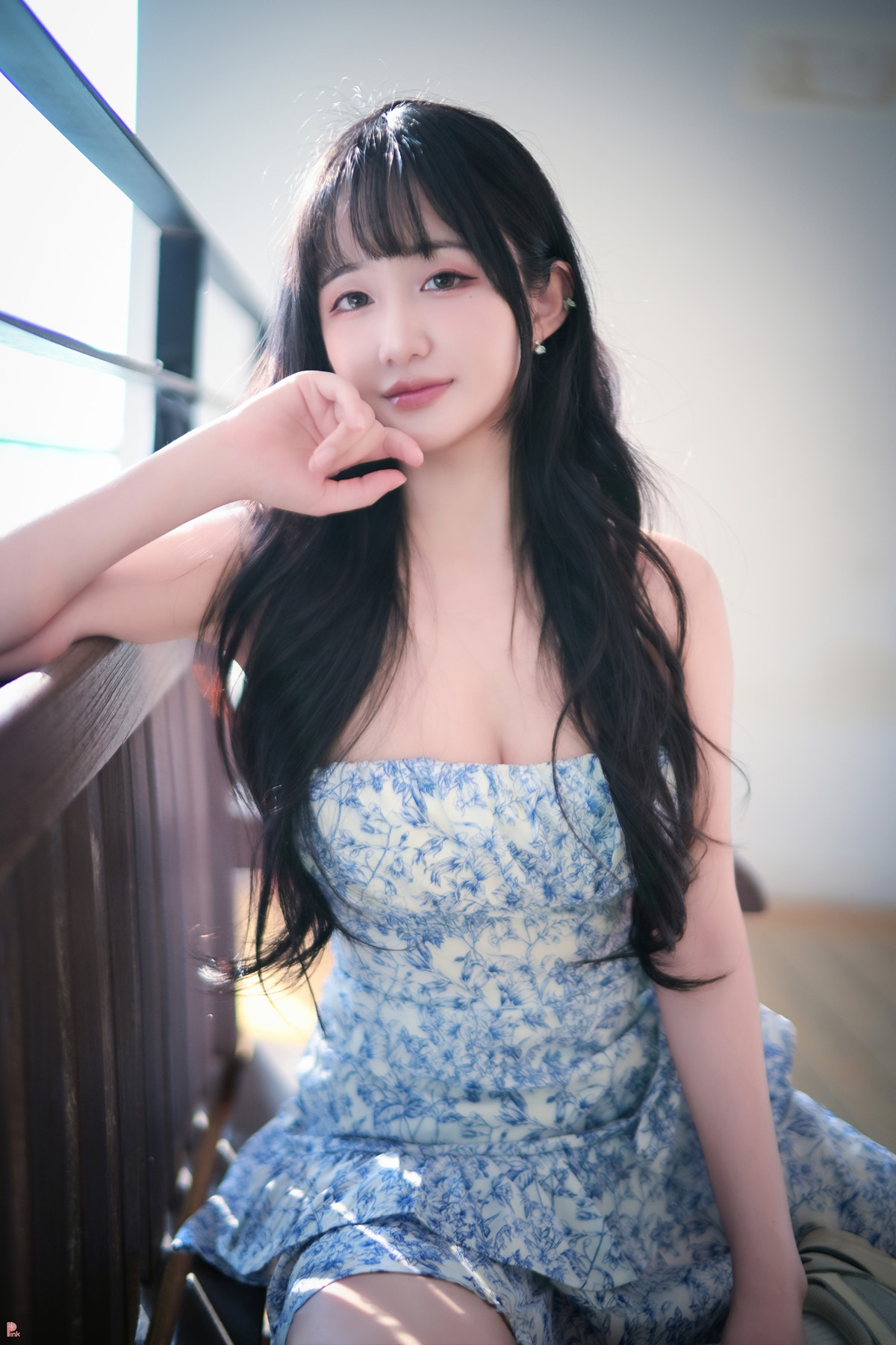 Han Jina 한지나, PINK Photobook ‘Sunshine’ Set.03の写真 3
