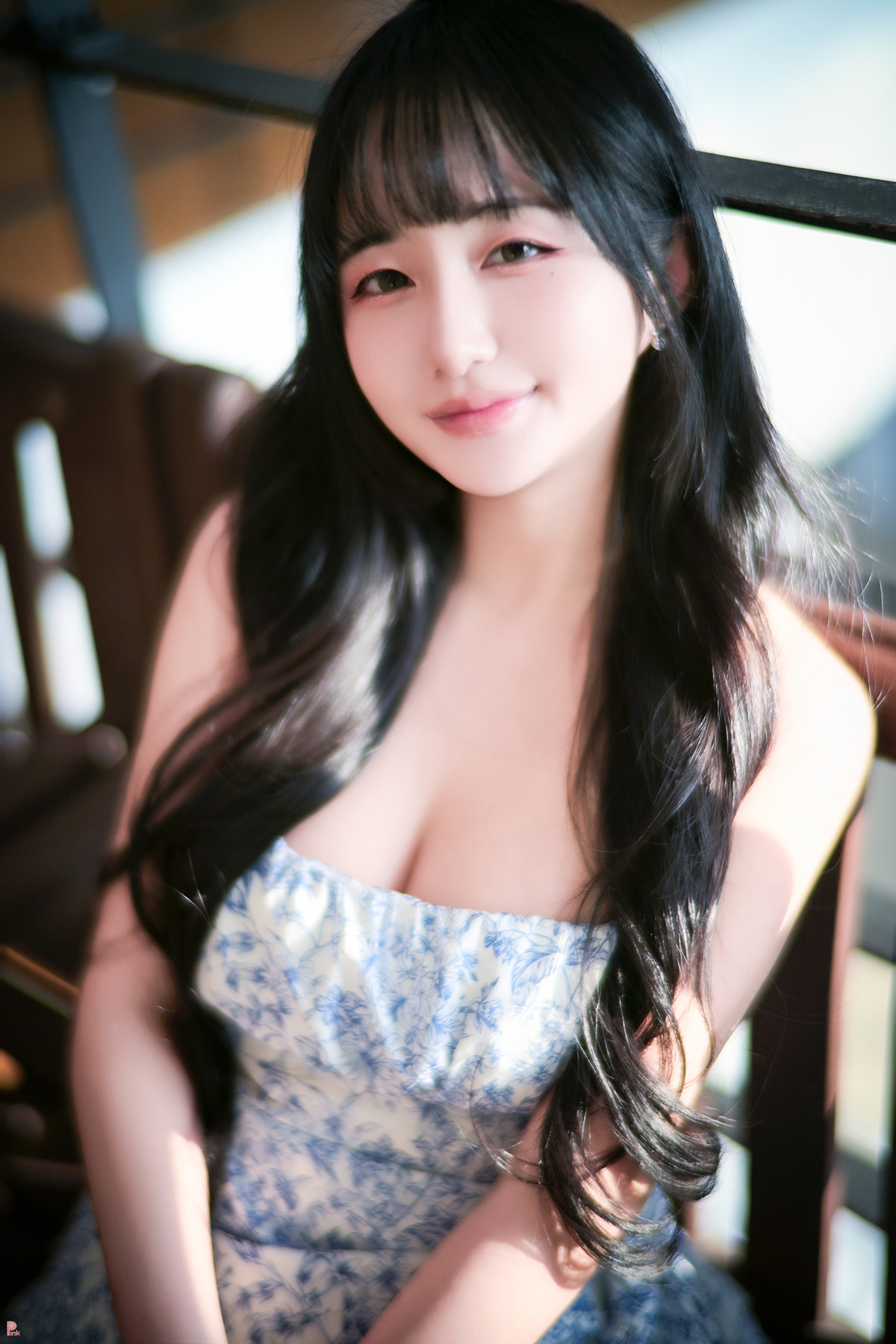 Han Jina 한지나, PINK Photobook ‘Sunshine’ Set.03の写真 6