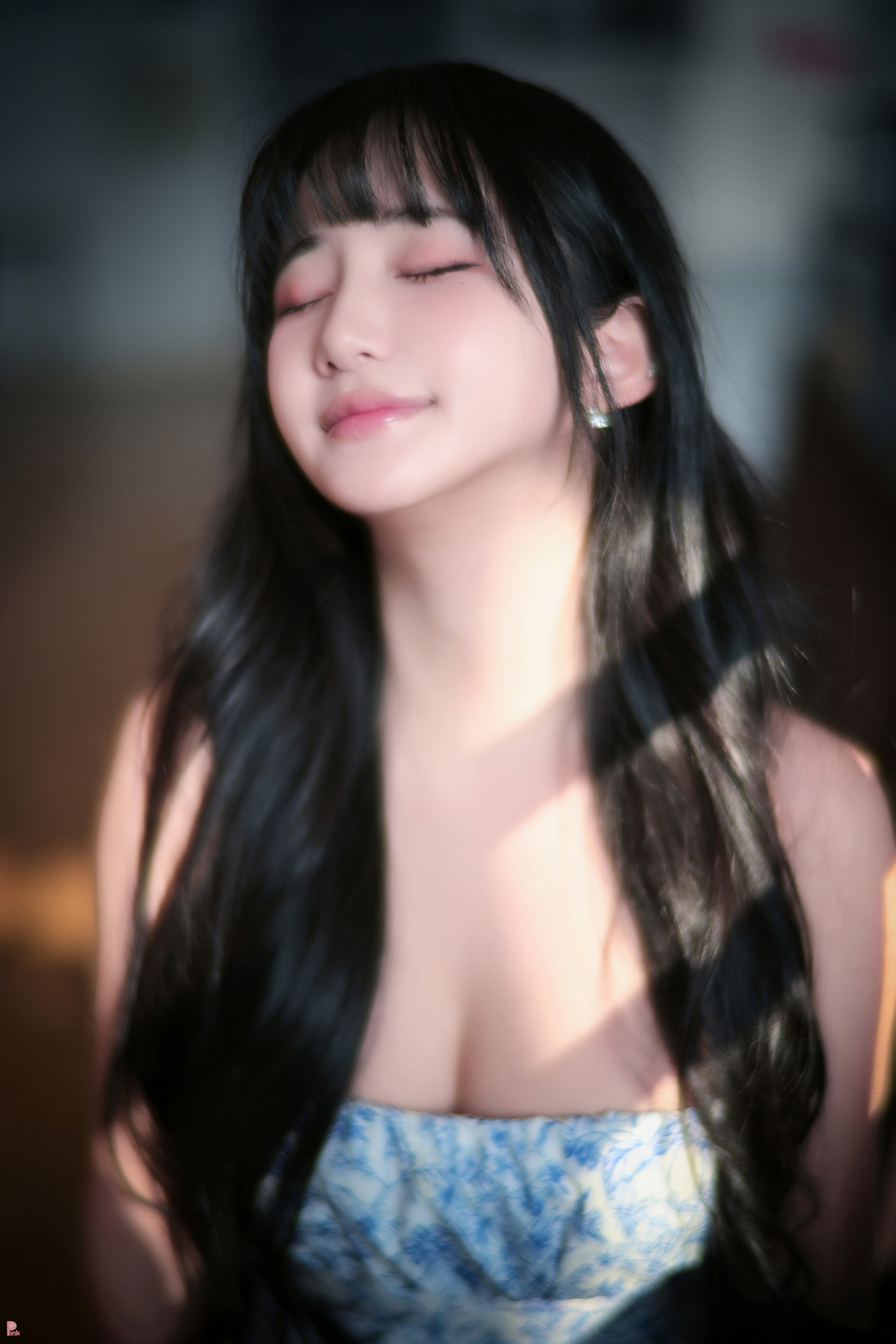 Han Jina 한지나, PINK Photobook ‘Sunshine’ Set.03の写真 8