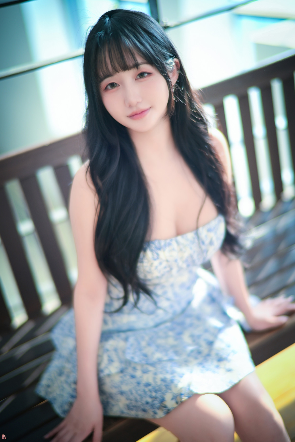 Han Jina 한지나, PINK Photobook ‘Sunshine’ Set.03の写真 20