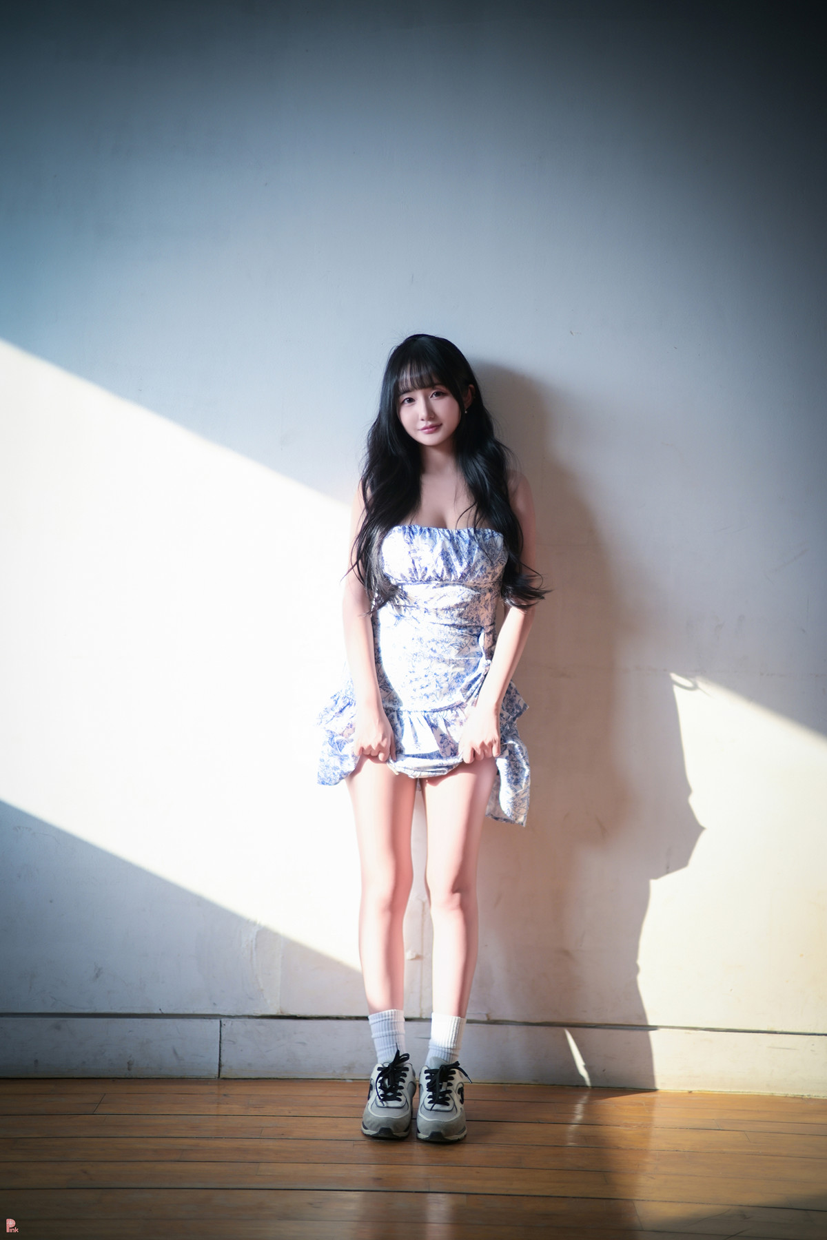 Han Jina 한지나, PINK Photobook ‘Sunshine’ Set.03の写真 22