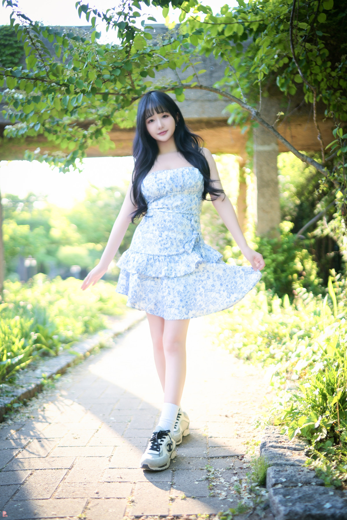 Han Jina 한지나, PINK Photobook ‘Sunshine’ Set.03の写真 33