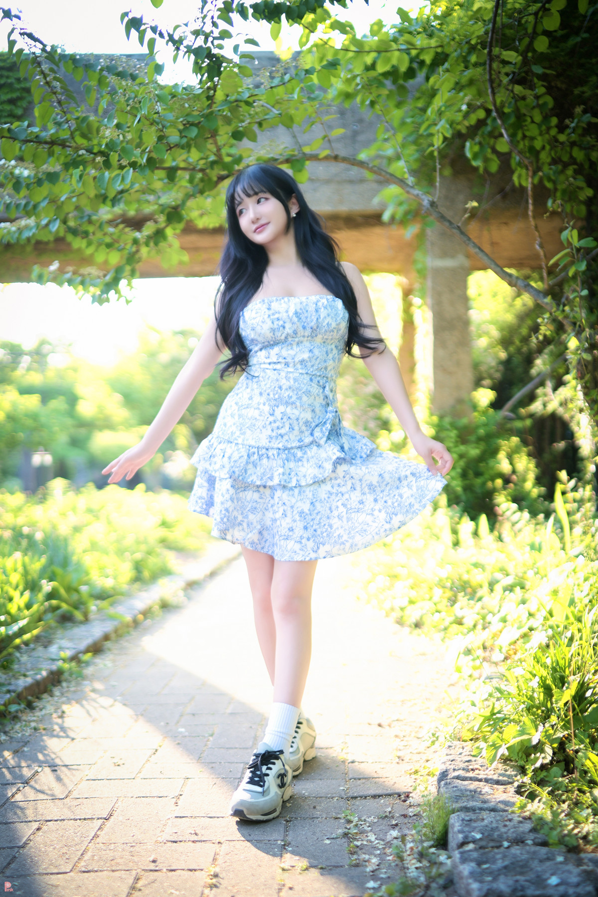 Han Jina 한지나, PINK Photobook ‘Sunshine’ Set.03の写真 34