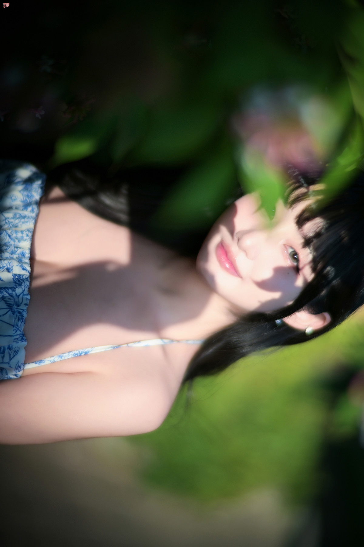 Han Jina 한지나, PINK Photobook ‘Sunshine’ Set.03の写真 38