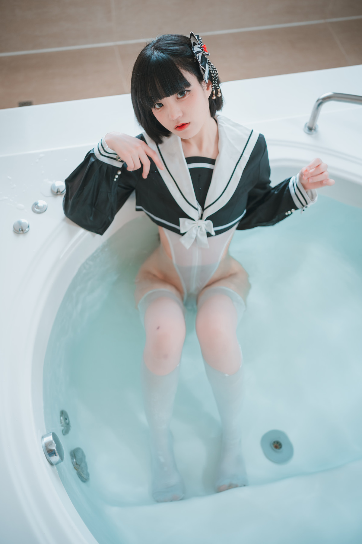 Jeong Jenny 정제니, DJAWA ‘Swimming Lessons #12’ Set.02の写真 6