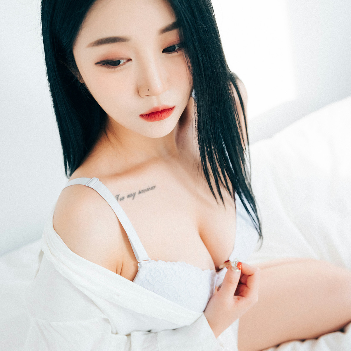 Jeong Bomi 정보미, Loozy ‘The undress’ Set.02の写真 3