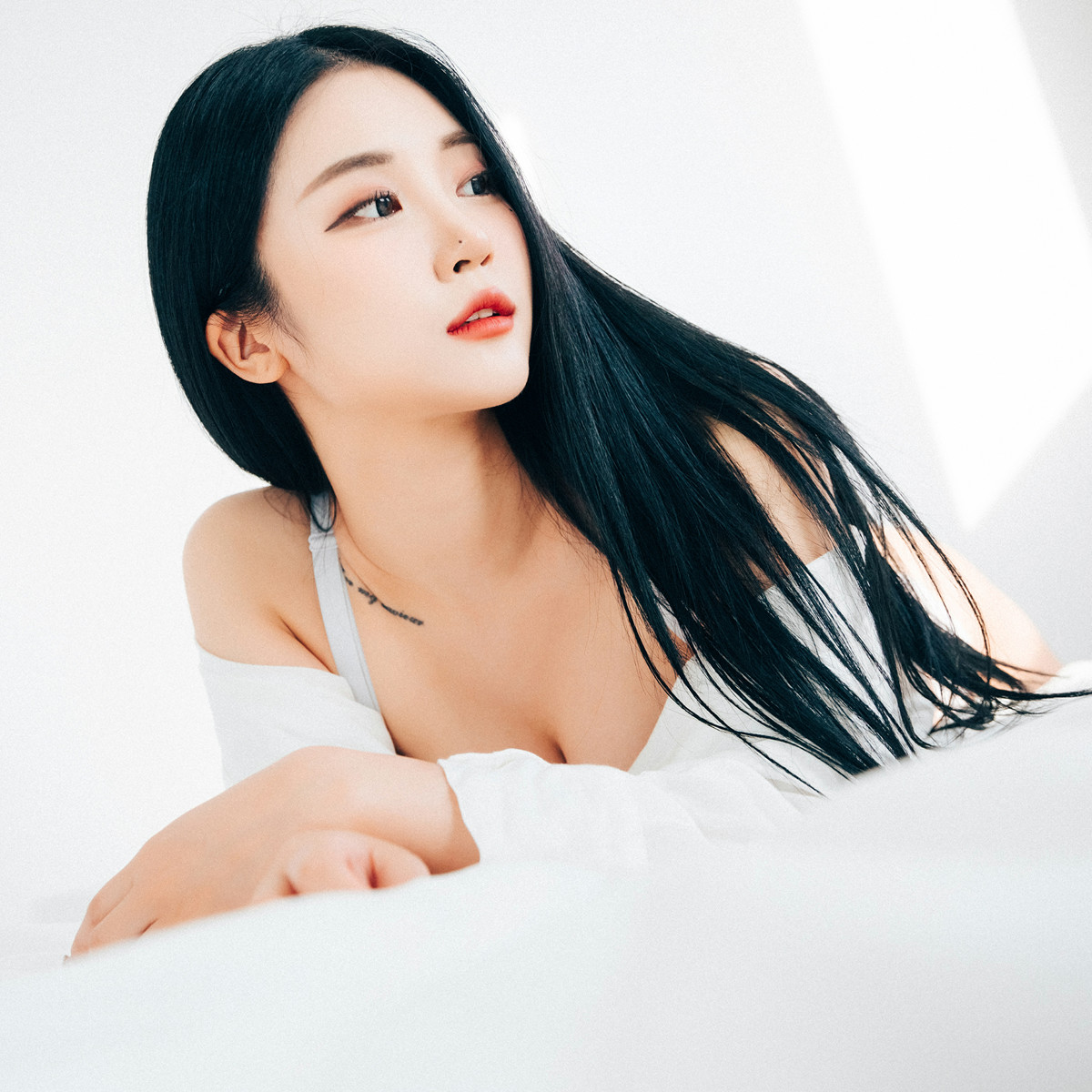 Jeong Bomi 정보미, Loozy ‘The undress’ Set.02の写真 7