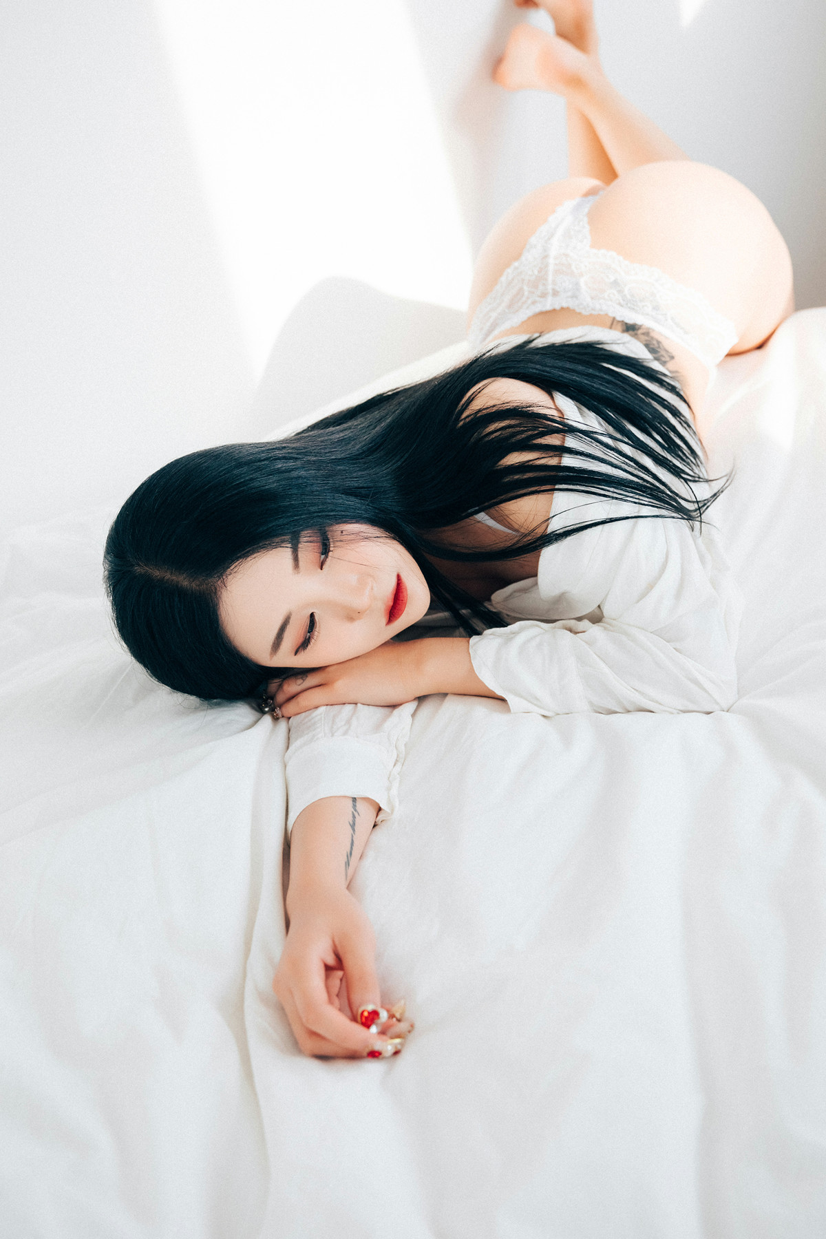 Jeong Bomi 정보미, Loozy ‘The undress’ Set.02の写真 10