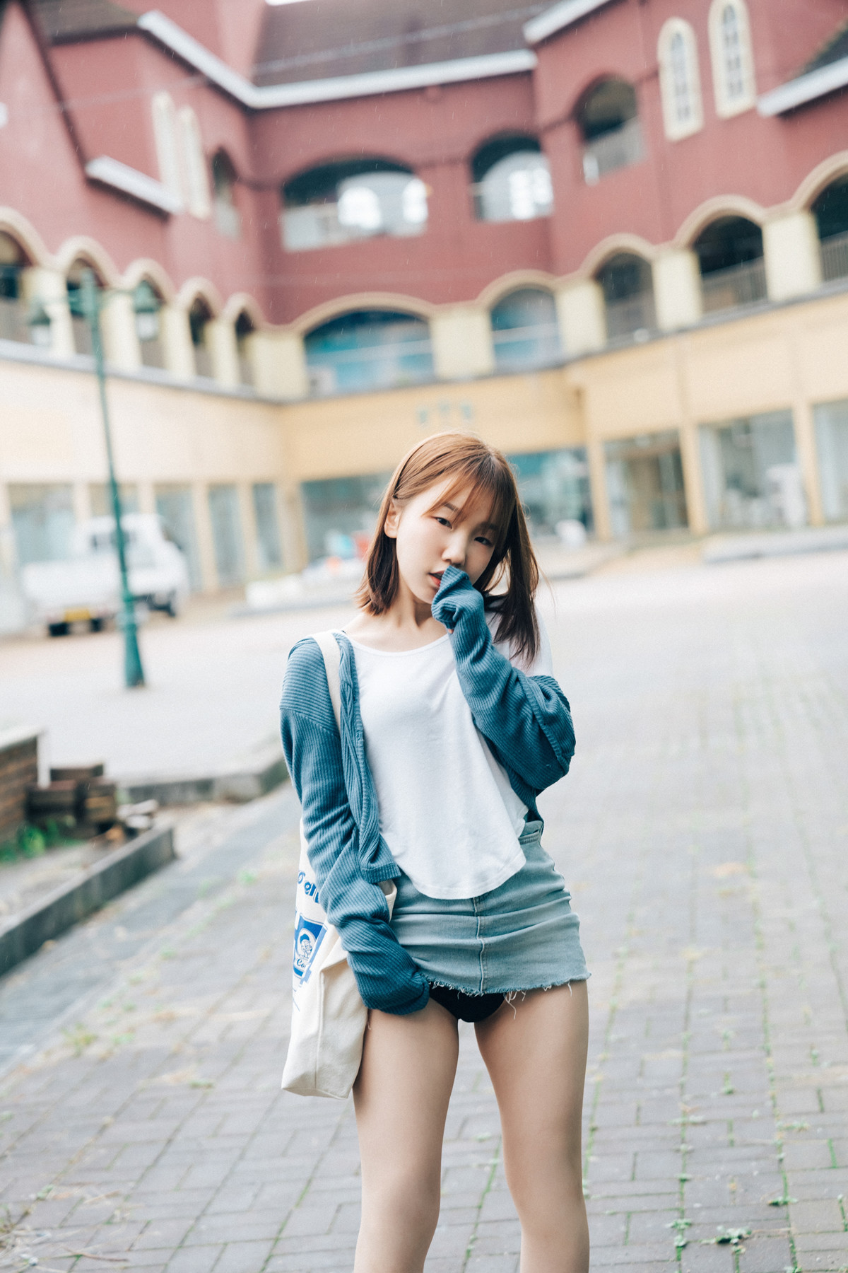 Han Yeri 한예리, Loozy ‘Enjoying Outdoor’ Set.02の写真 3