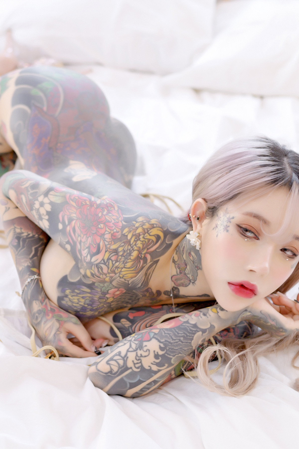 YoKo 요코, SAINT Photolife Vol.12 Photobook Set.02の写真 34