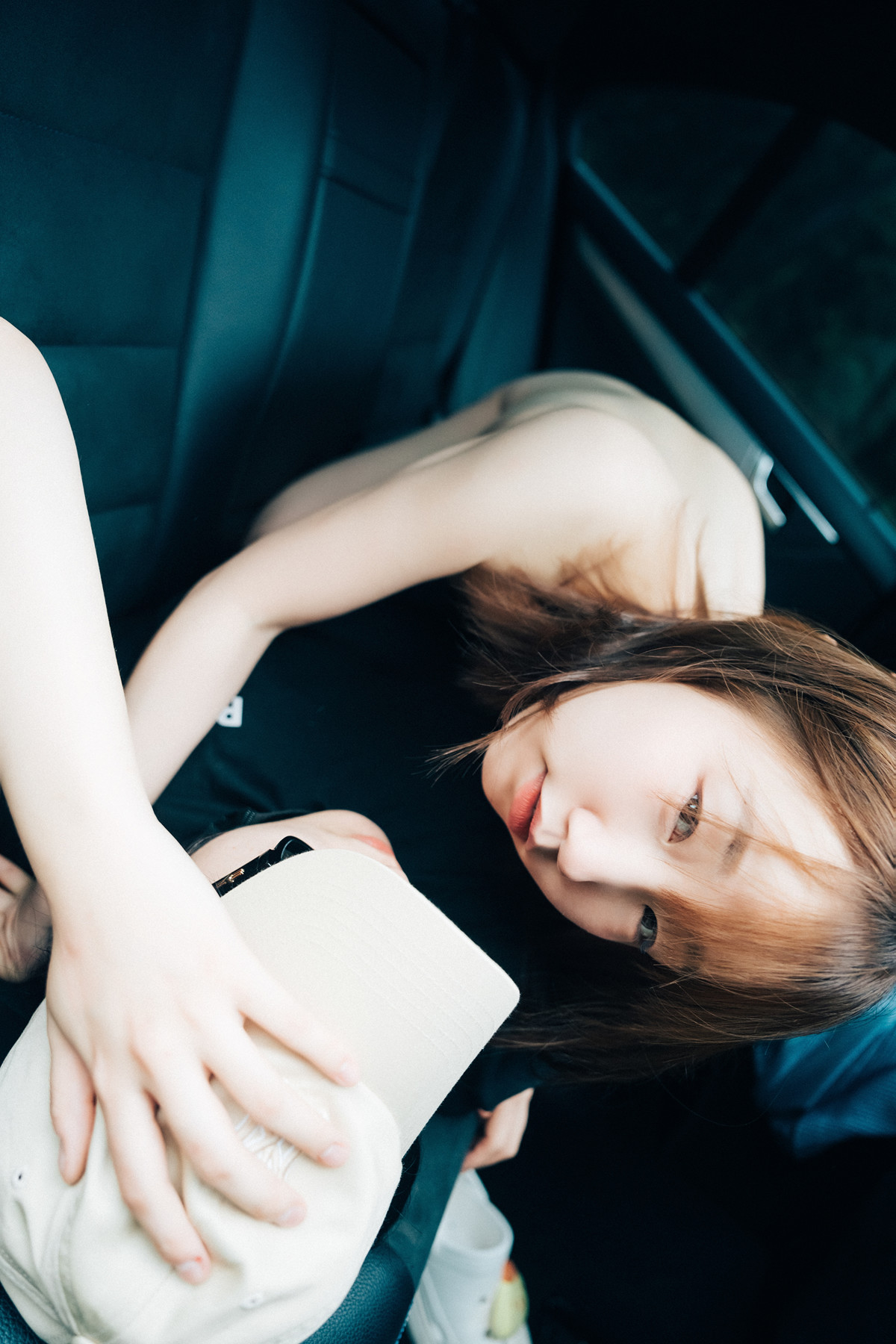Han Yeri 한예리, Loozy ‘Enjoying Outdoor’ Set.03の写真 30