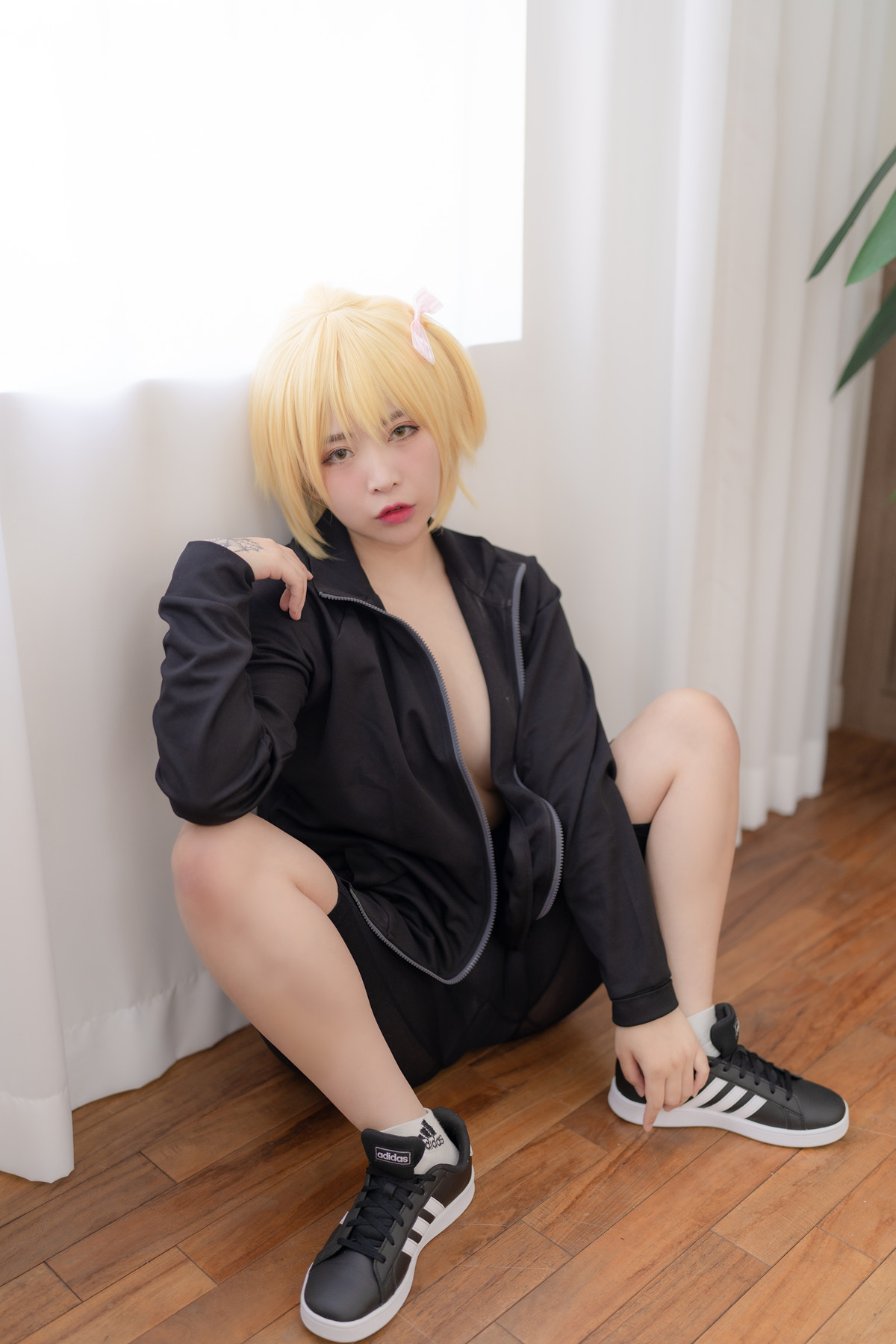 Yuna 유나, Photobook Noname.is.one ‘Yachi’の写真 10