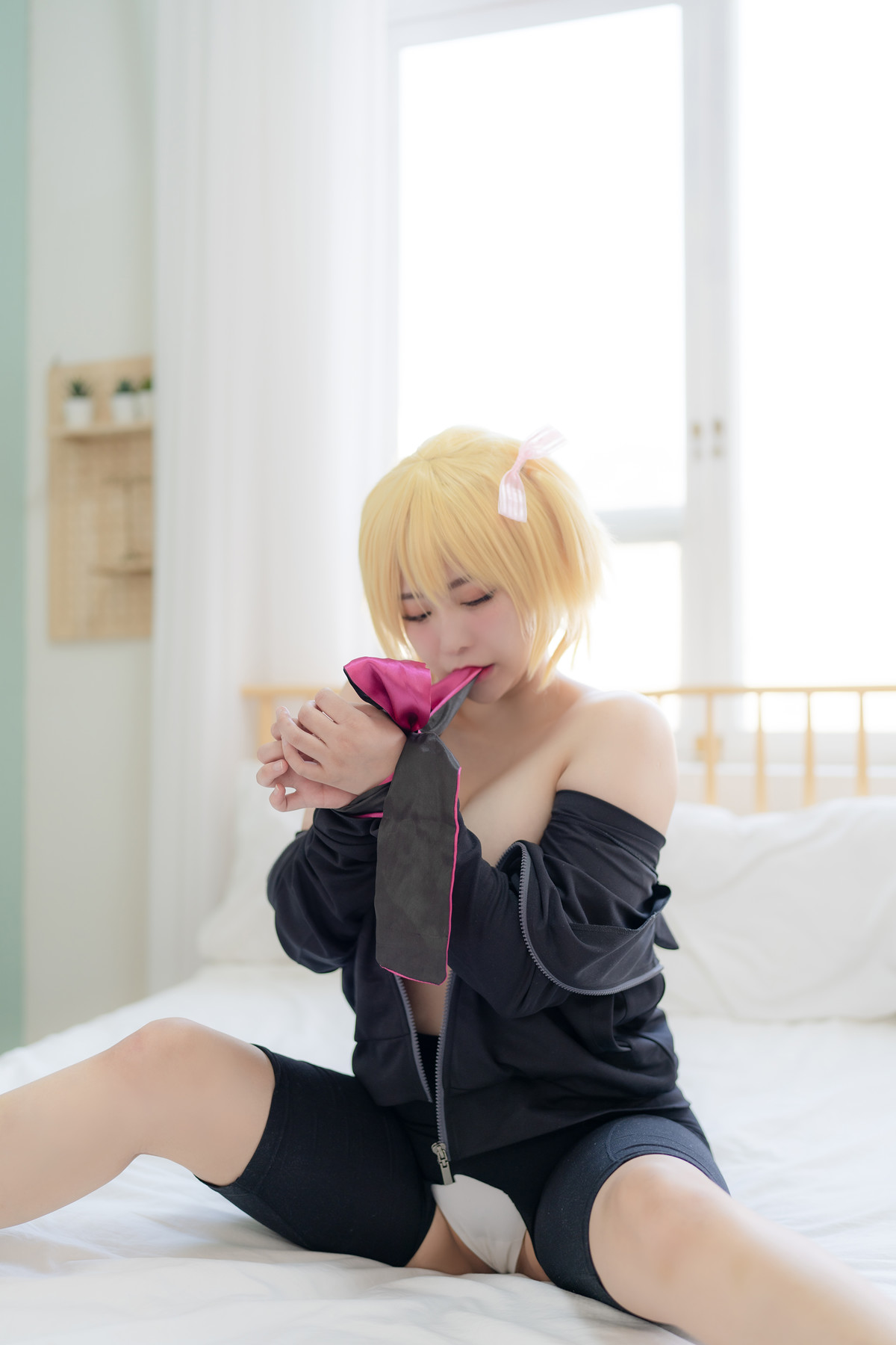 Yuna 유나, Photobook Noname.is.one ‘Yachi’の写真 27