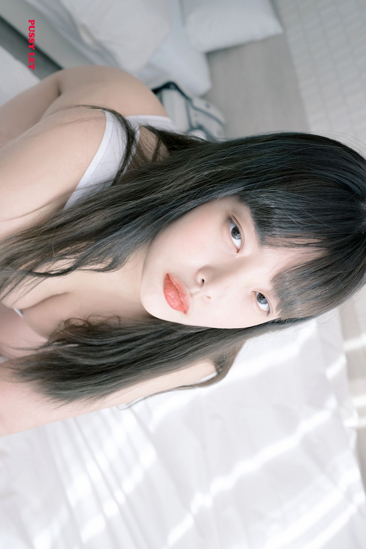 Min-Ah 민아, PUSSYLET Vol.18 Photobook Set.01の写真 2