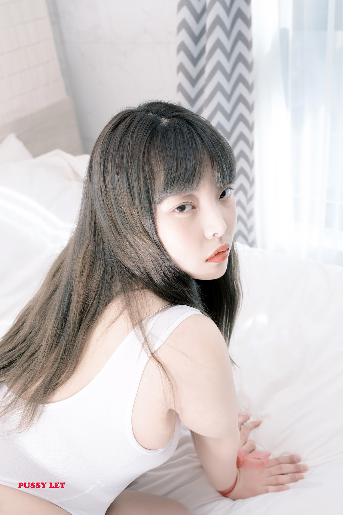 Min-Ah 민아, PUSSYLET Vol.18 Photobook Set.01の写真 7