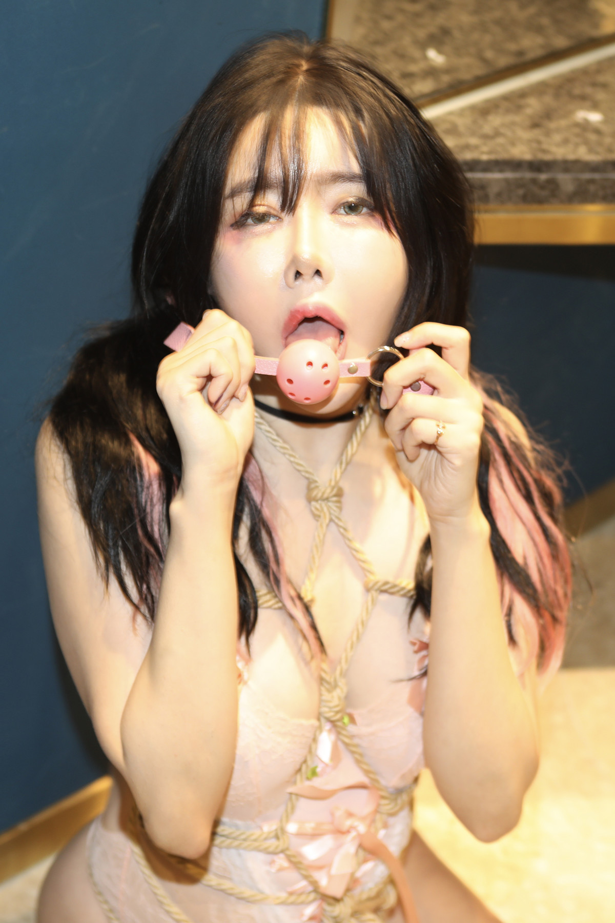 Jisu A 안지수, Photobook ‘With Me Vol.02’ Set.02の写真 4