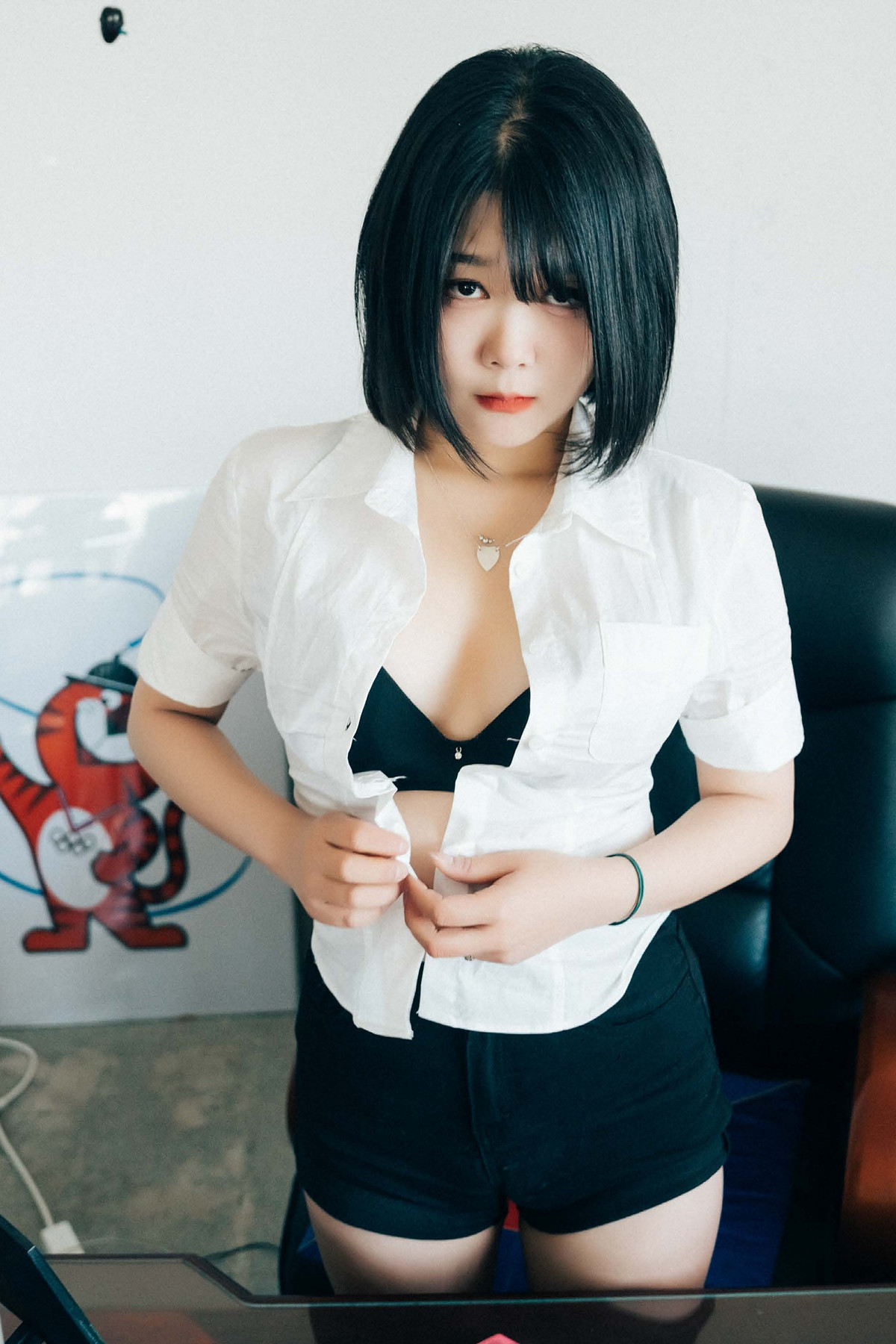 ZIA.Kwon 권지아, Loozy ‘Female Employee’ Set.01の写真 9