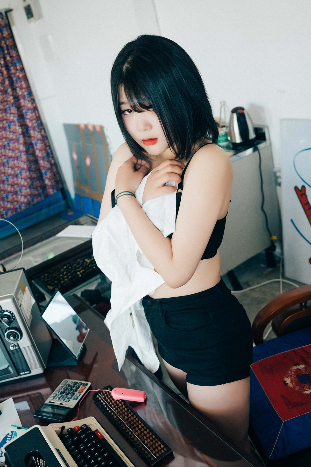 ZIA.Kwon 권지아, Loozy ‘Female Employee’ Set.01の写真 10