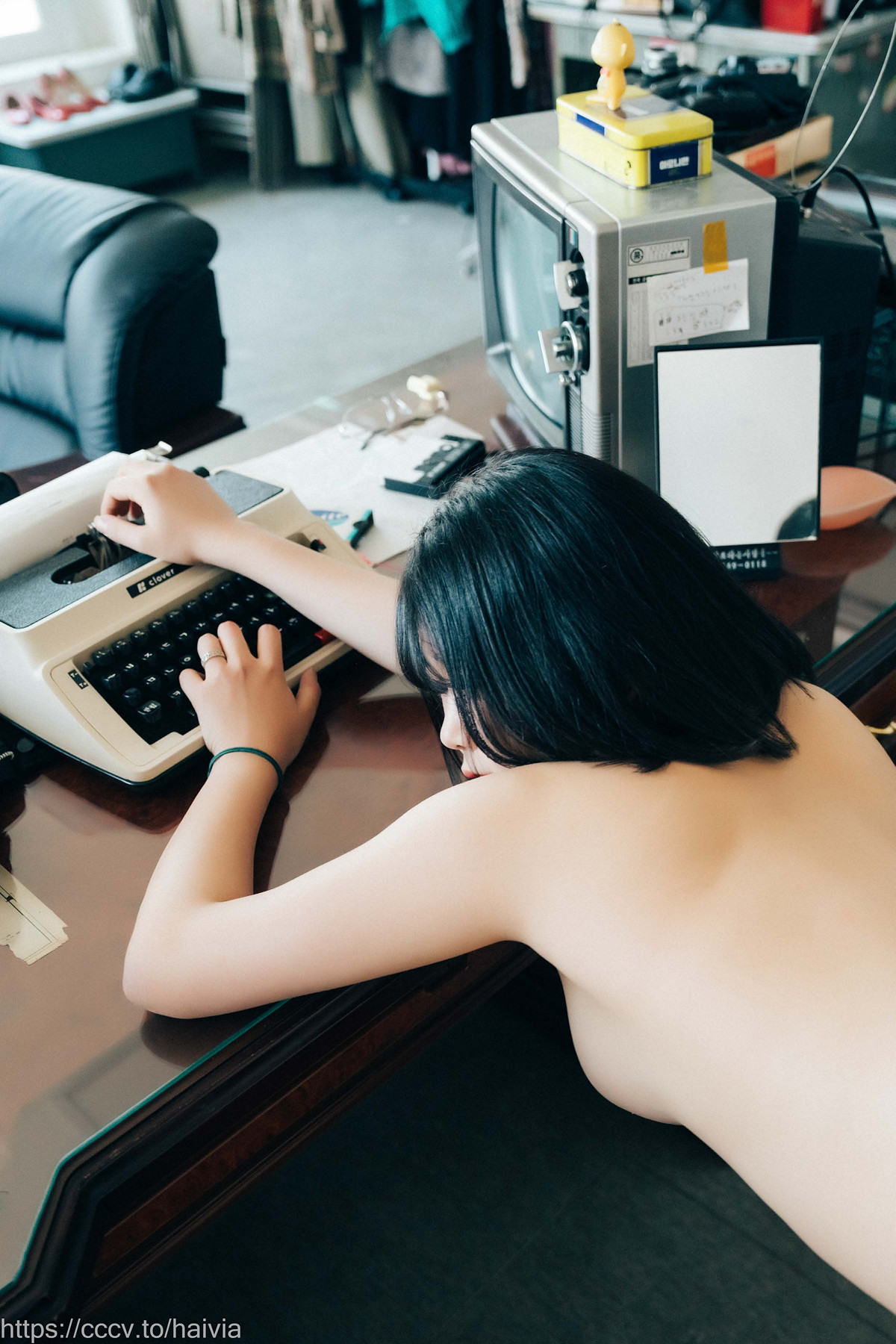 ZIA.Kwon 권지아, Loozy ‘Female Employee’ Set.01の写真 47