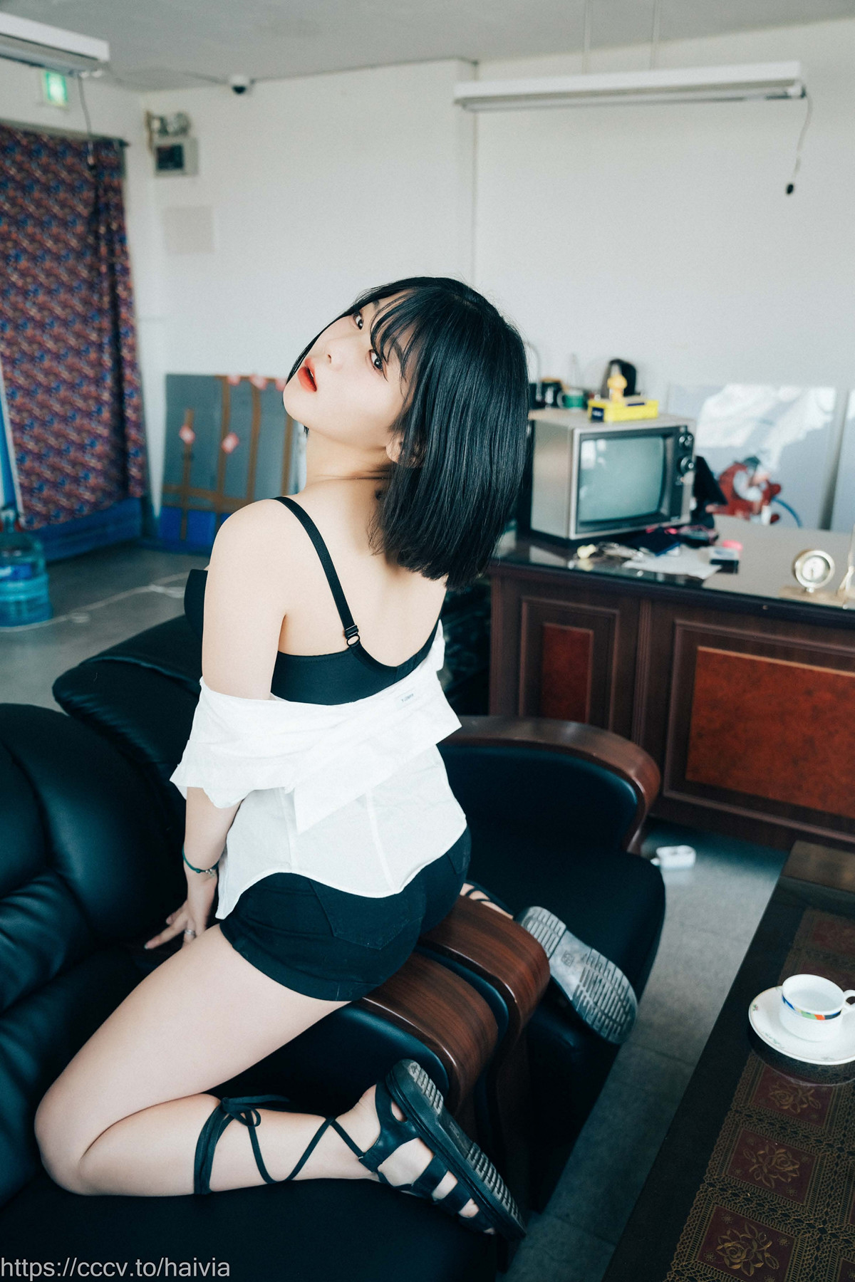 ZIA.Kwon 권지아, Loozy ‘Female Employee’ Set.02の写真 26