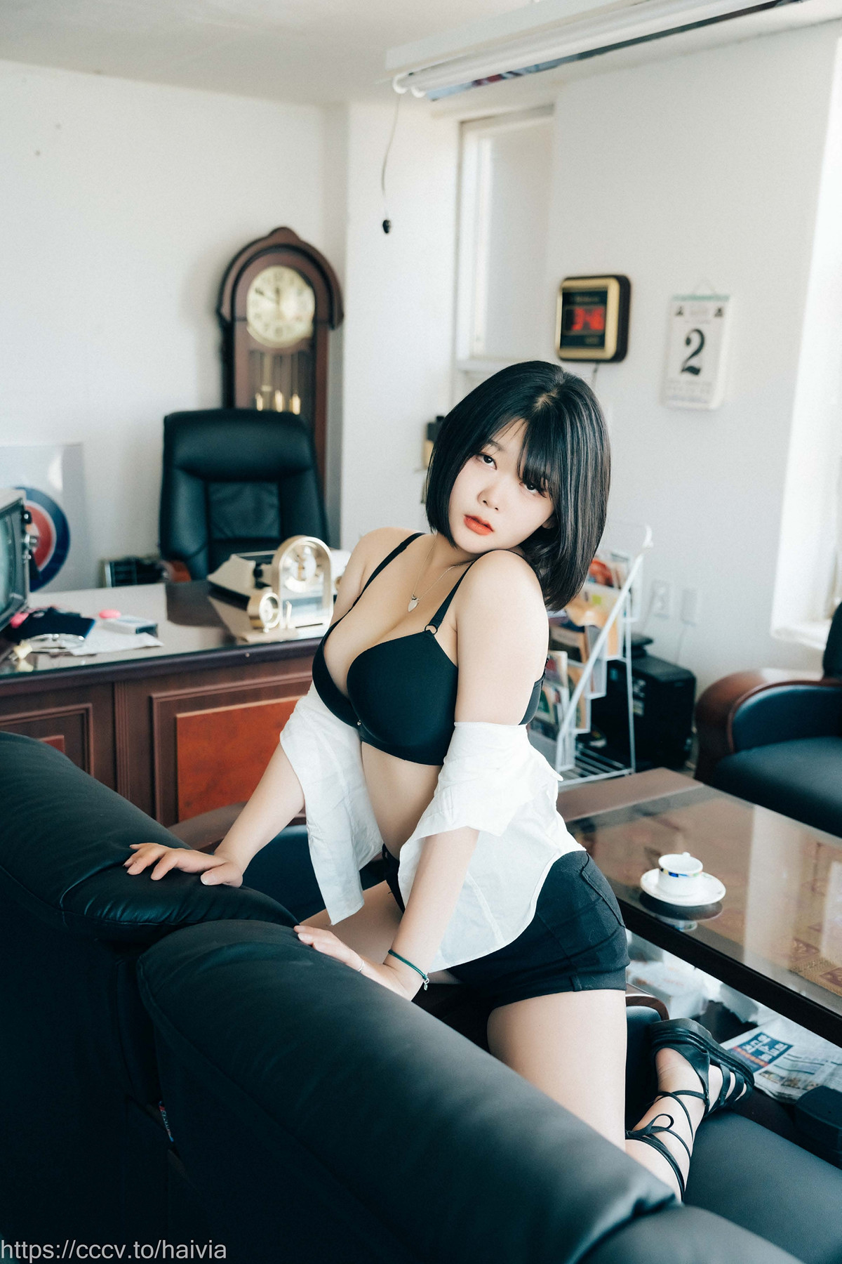 ZIA.Kwon 권지아, Loozy ‘Female Employee’ Set.02の写真 27