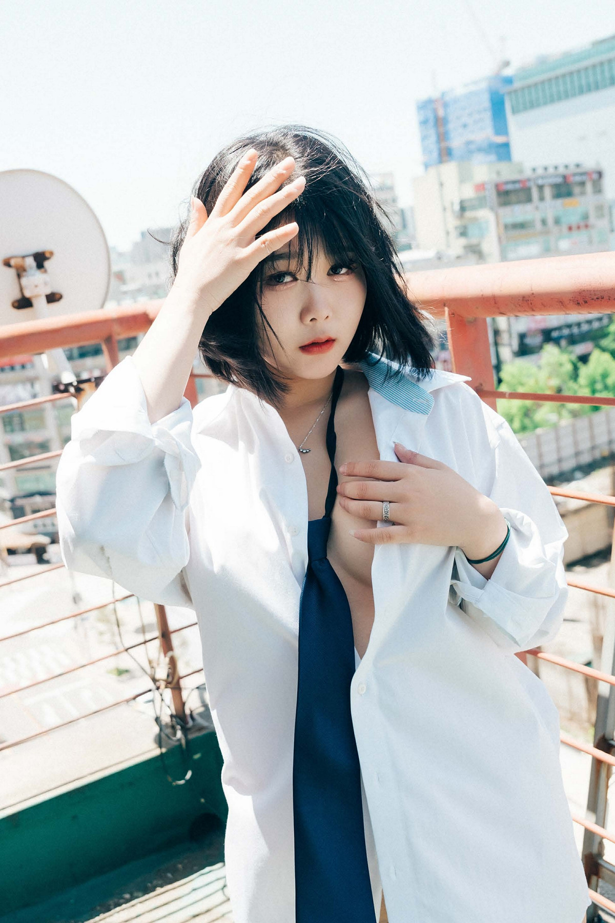 ZIA.Kwon 권지아, Loozy ‘Female Employee’ Set.03の写真 12