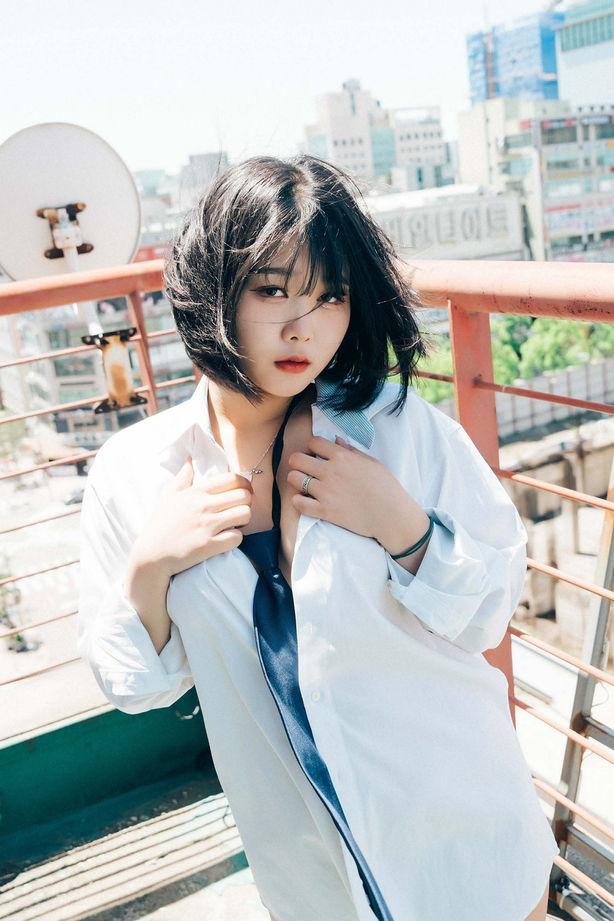 ZIA.Kwon 권지아, Loozy ‘Female Employee’ Set.03の写真 14